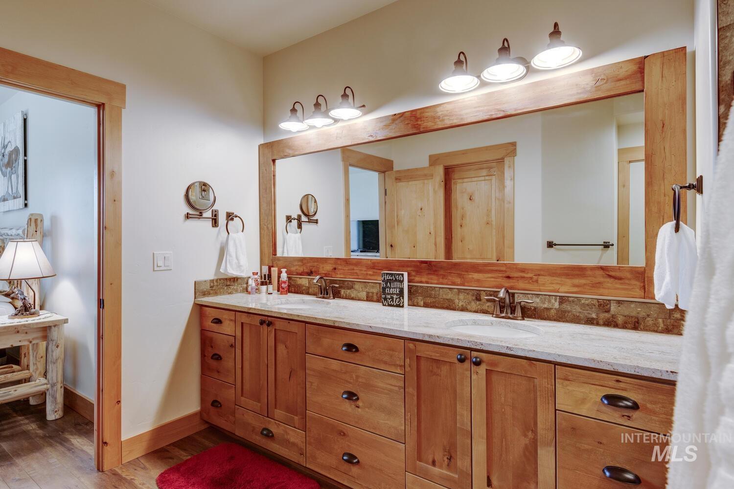 252 Day Star Ln Property Photo 24