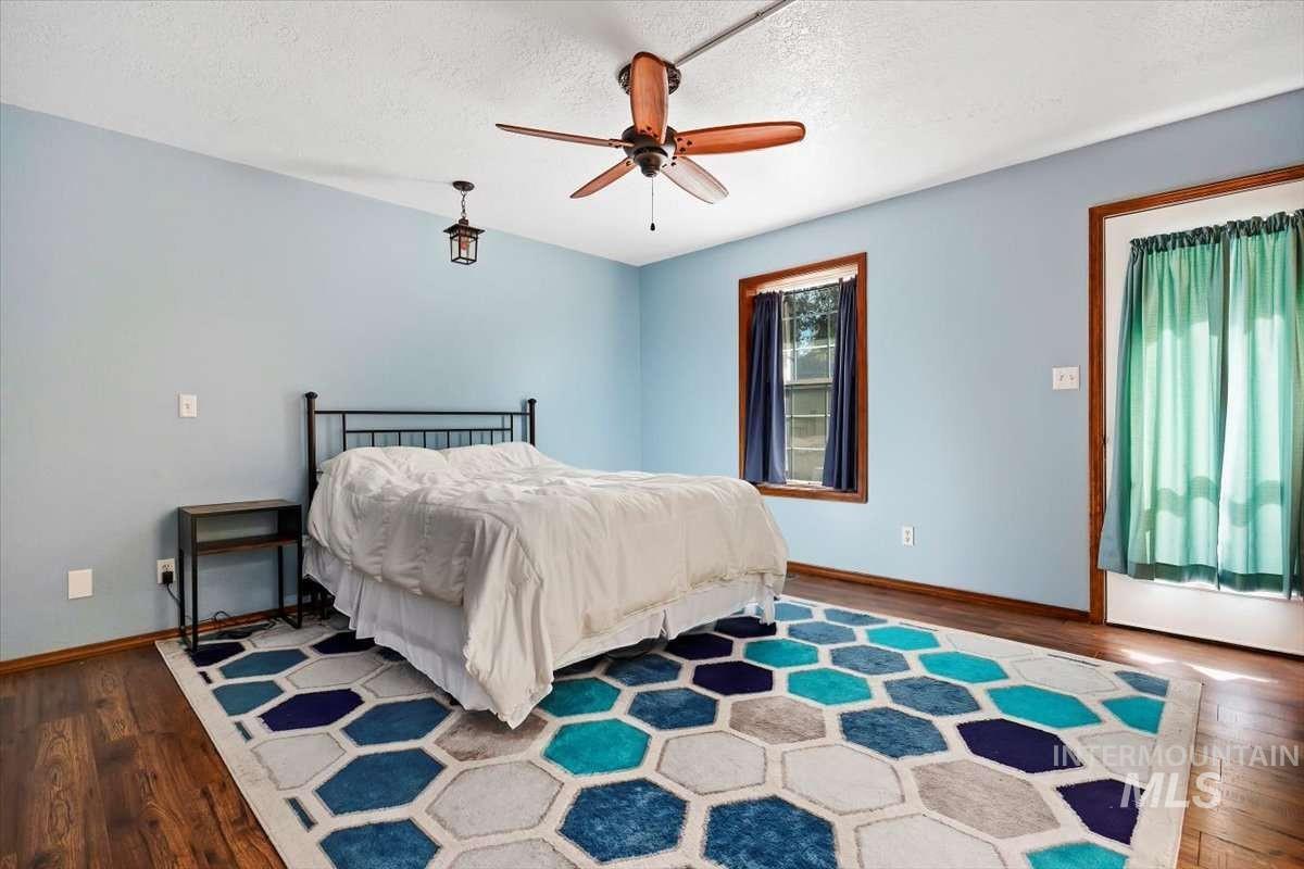 1166 Monaco St Property Photo 17