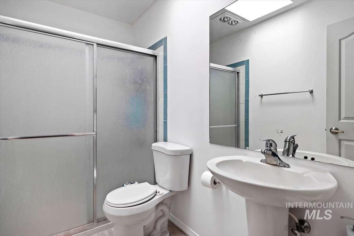 1166 Monaco St Property Photo 18