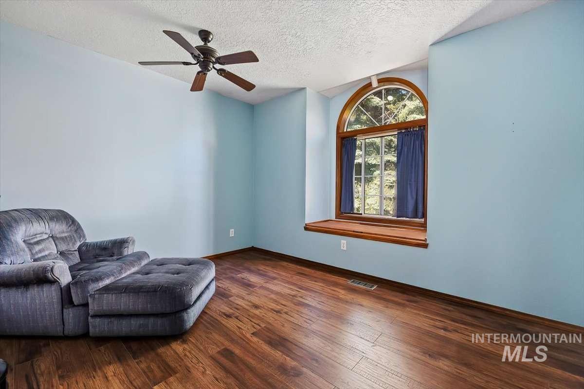 1166 Monaco St Property Photo 20