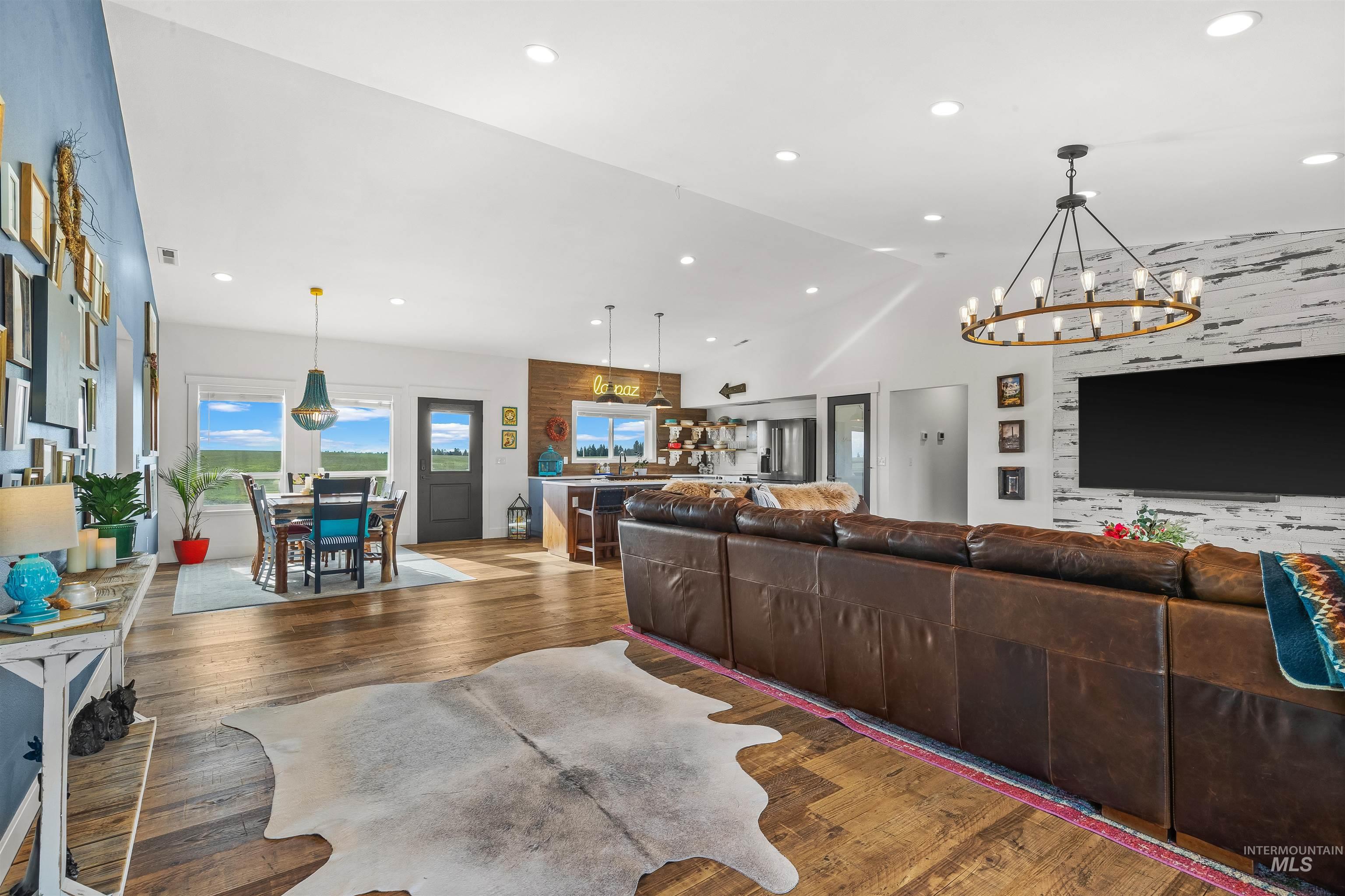 1400 Texas Ridge Rd Property Photo 8