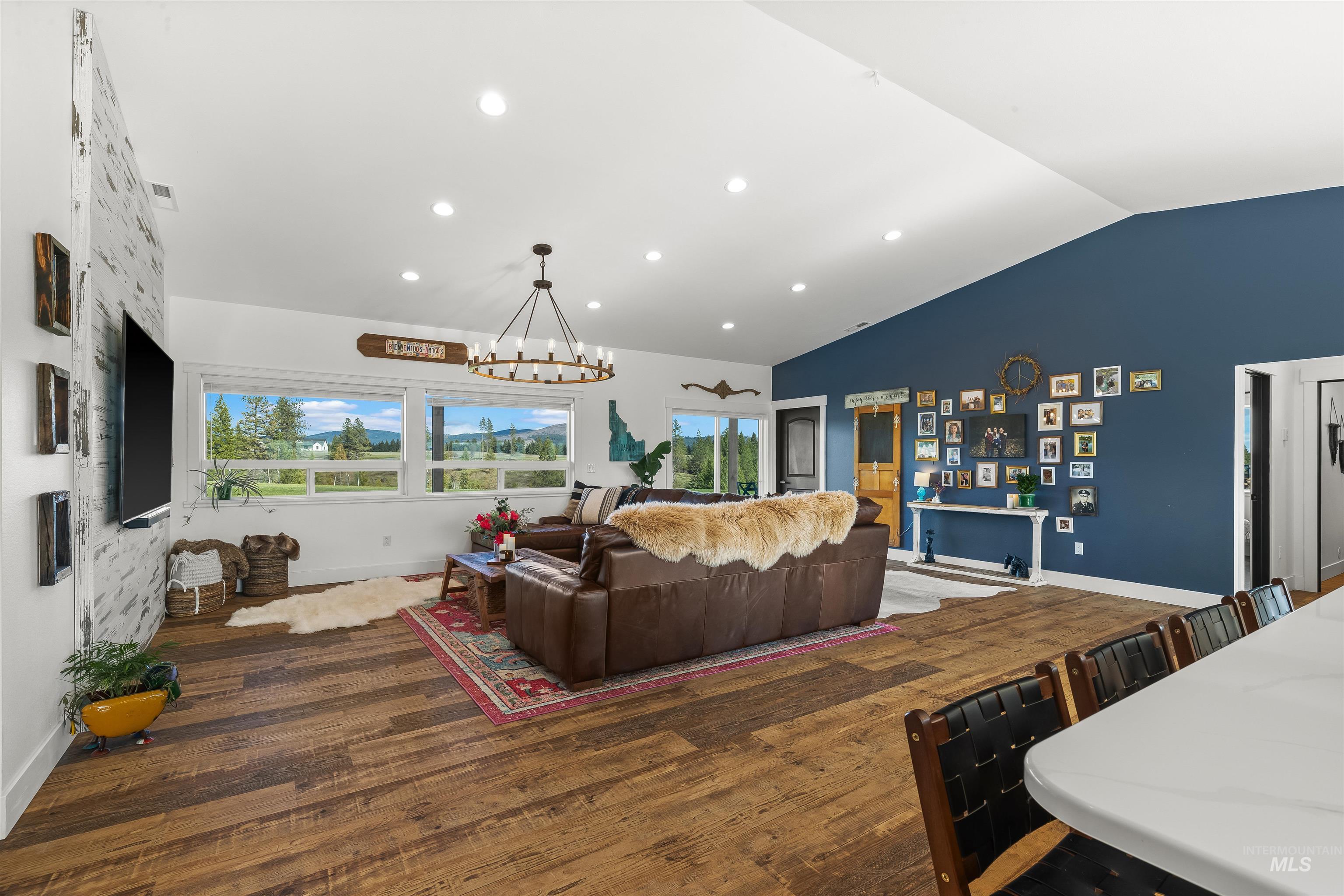 1400 Texas Ridge Rd Property Photo 9