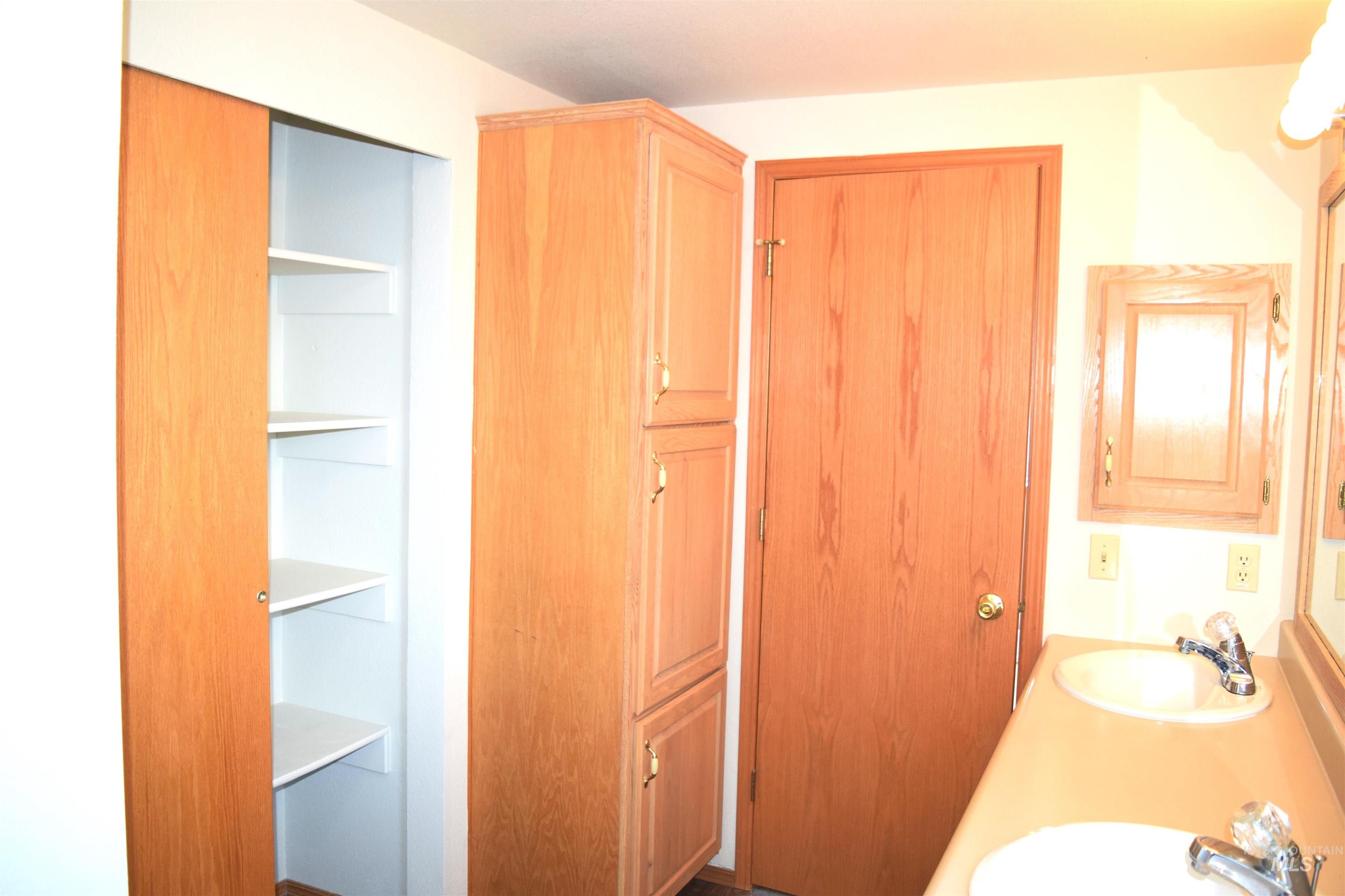 1080 Rock Creek Road Property Photo 12