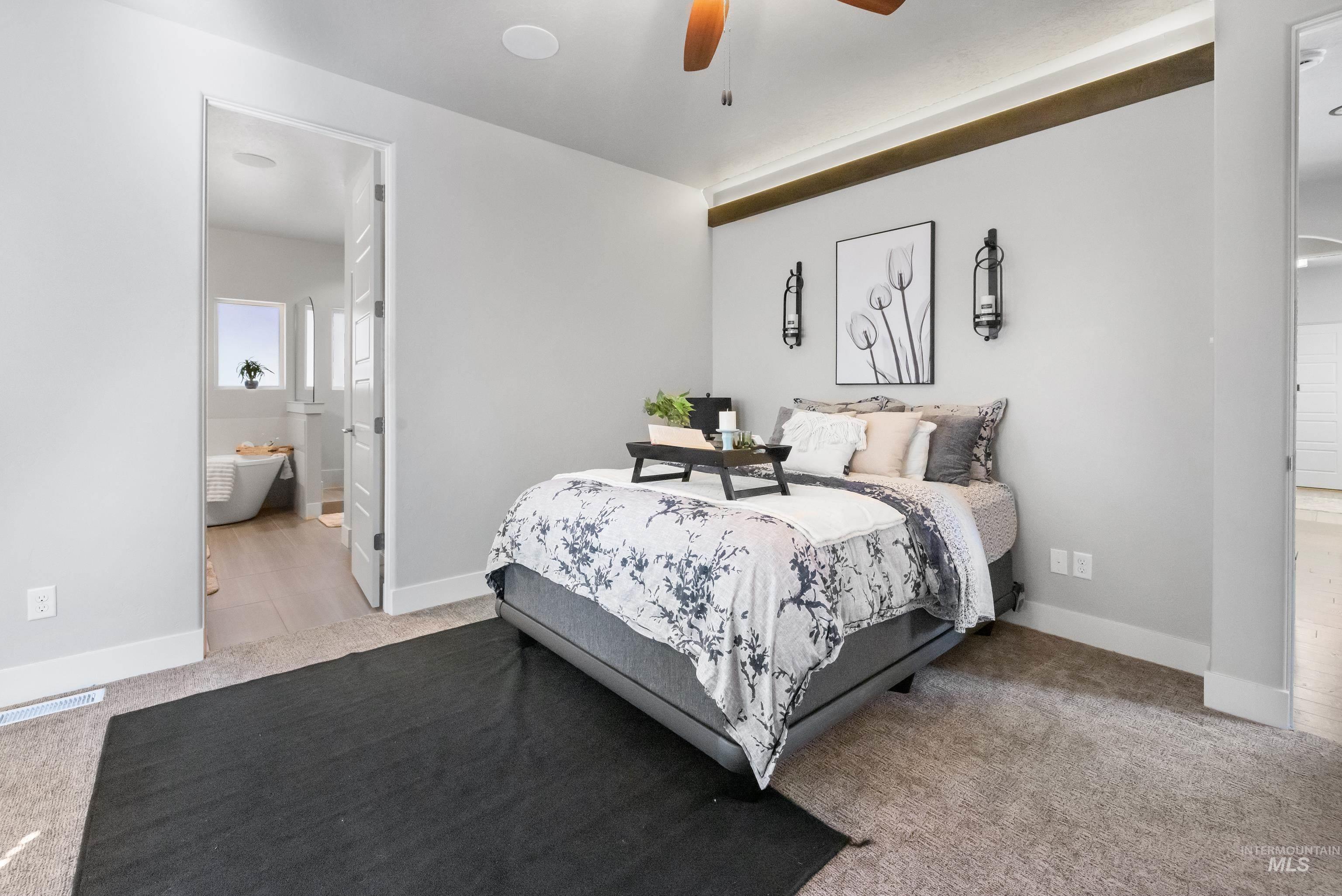 1211 E Spinnaker Property Photo 3