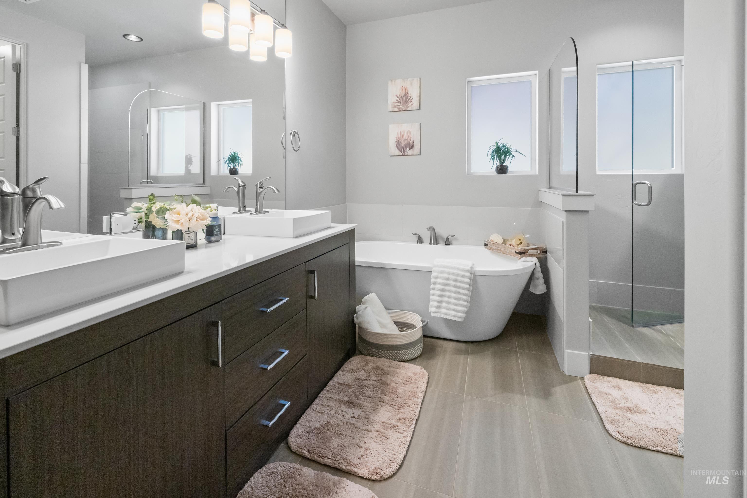 1211 E Spinnaker Property Photo 14