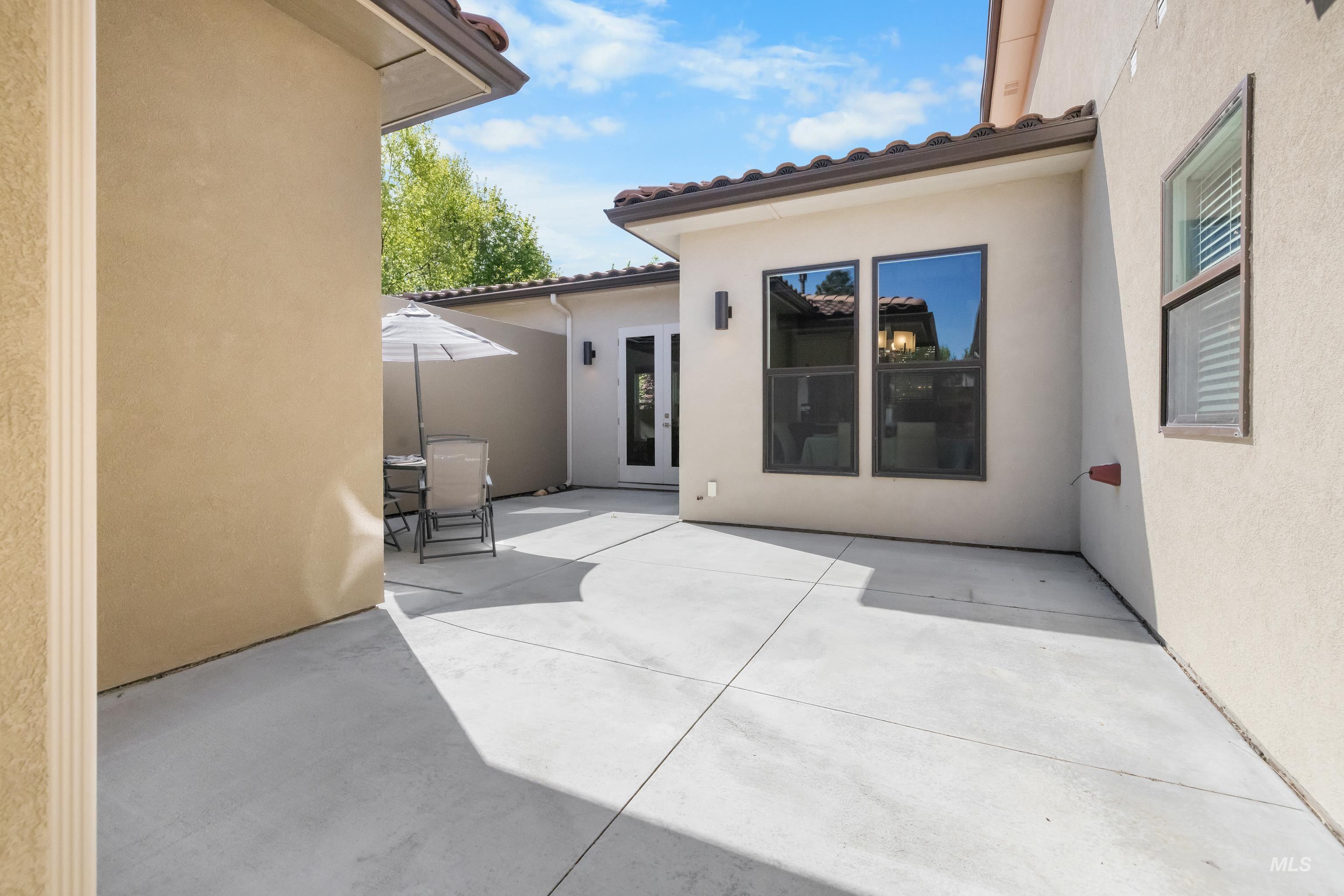 1211 E Spinnaker Property Photo 24