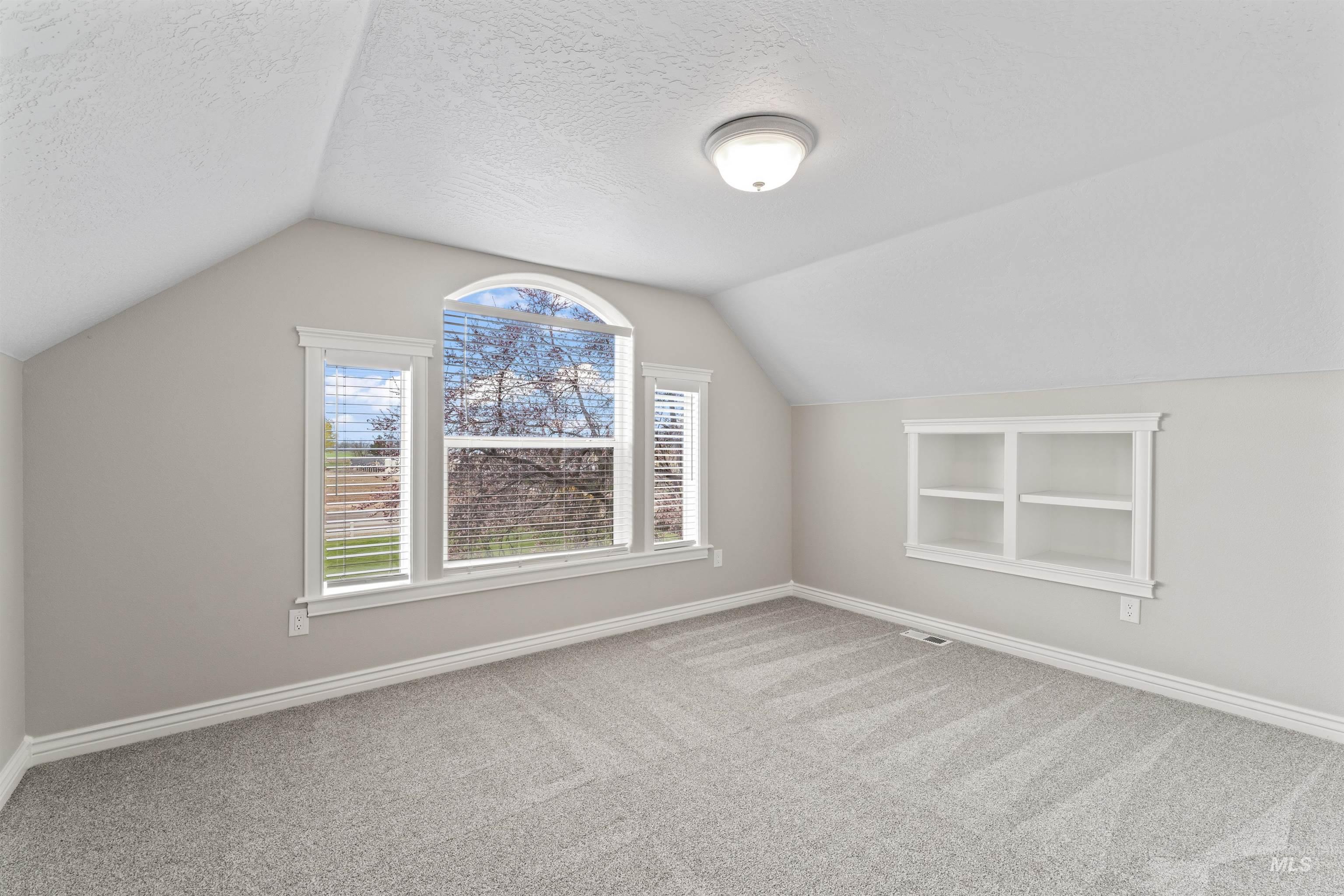 6104 E Locust Ln Property Photo 30