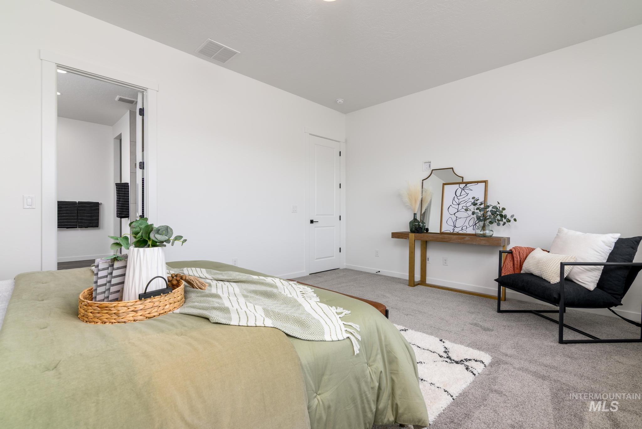3701 N San Carlos Way Property Photo 16