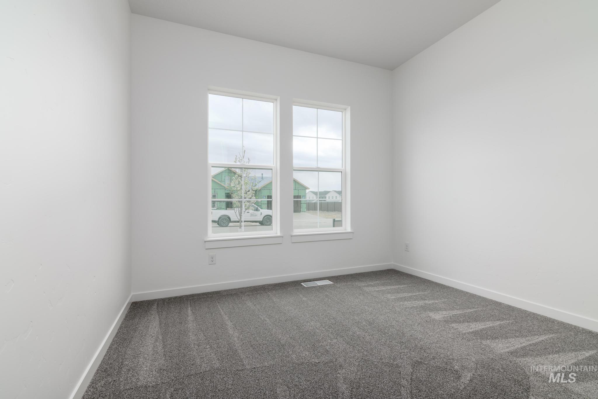 3701 N San Carlos Way Property Photo 21