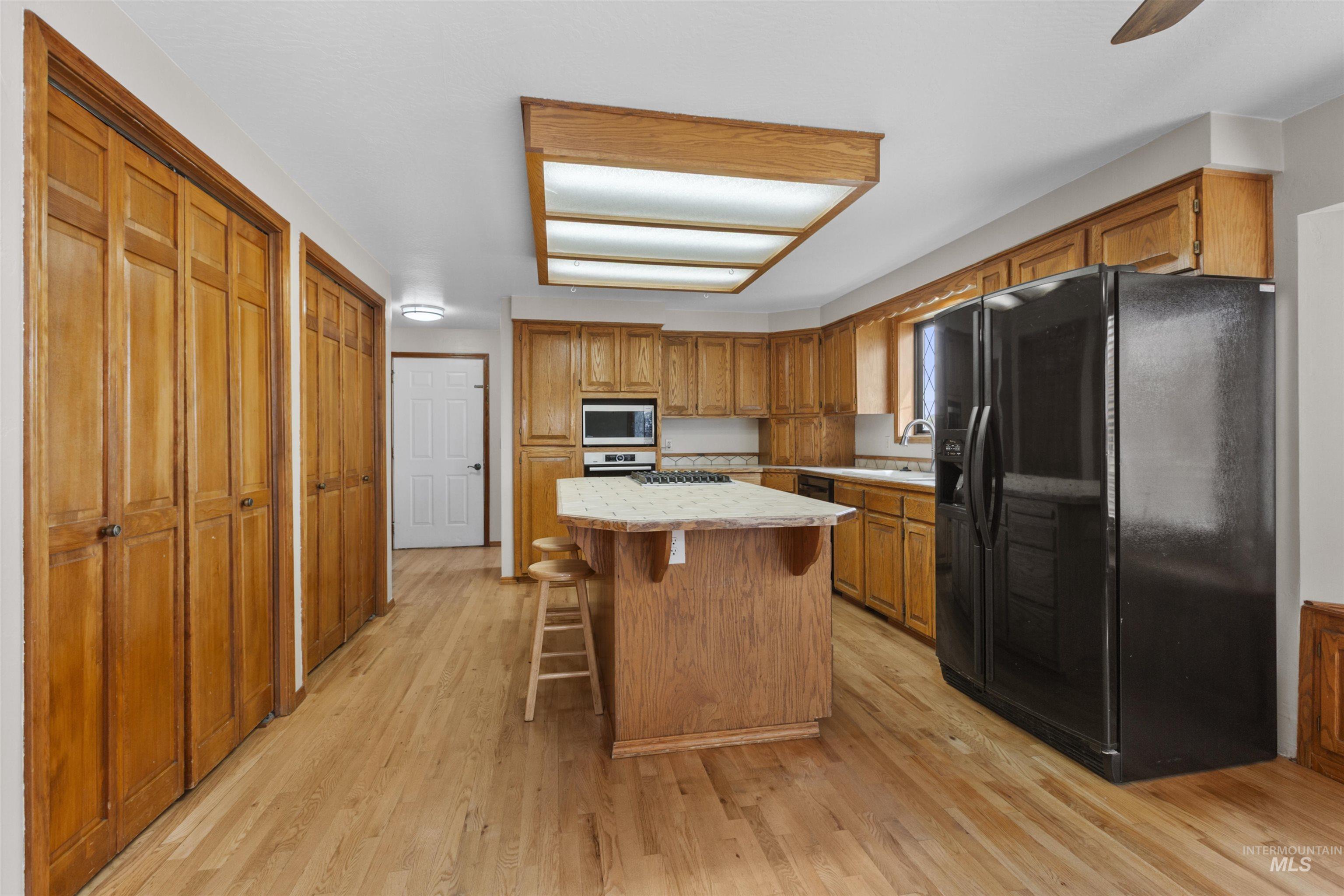 1541 S Oriole Way Property Photo 13