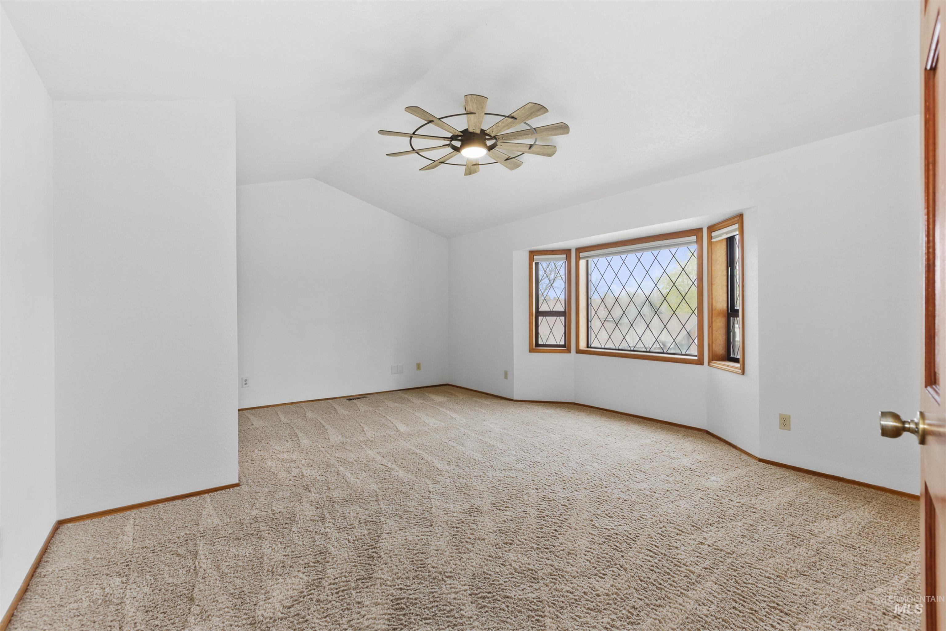 1541 S Oriole Way Property Photo 20