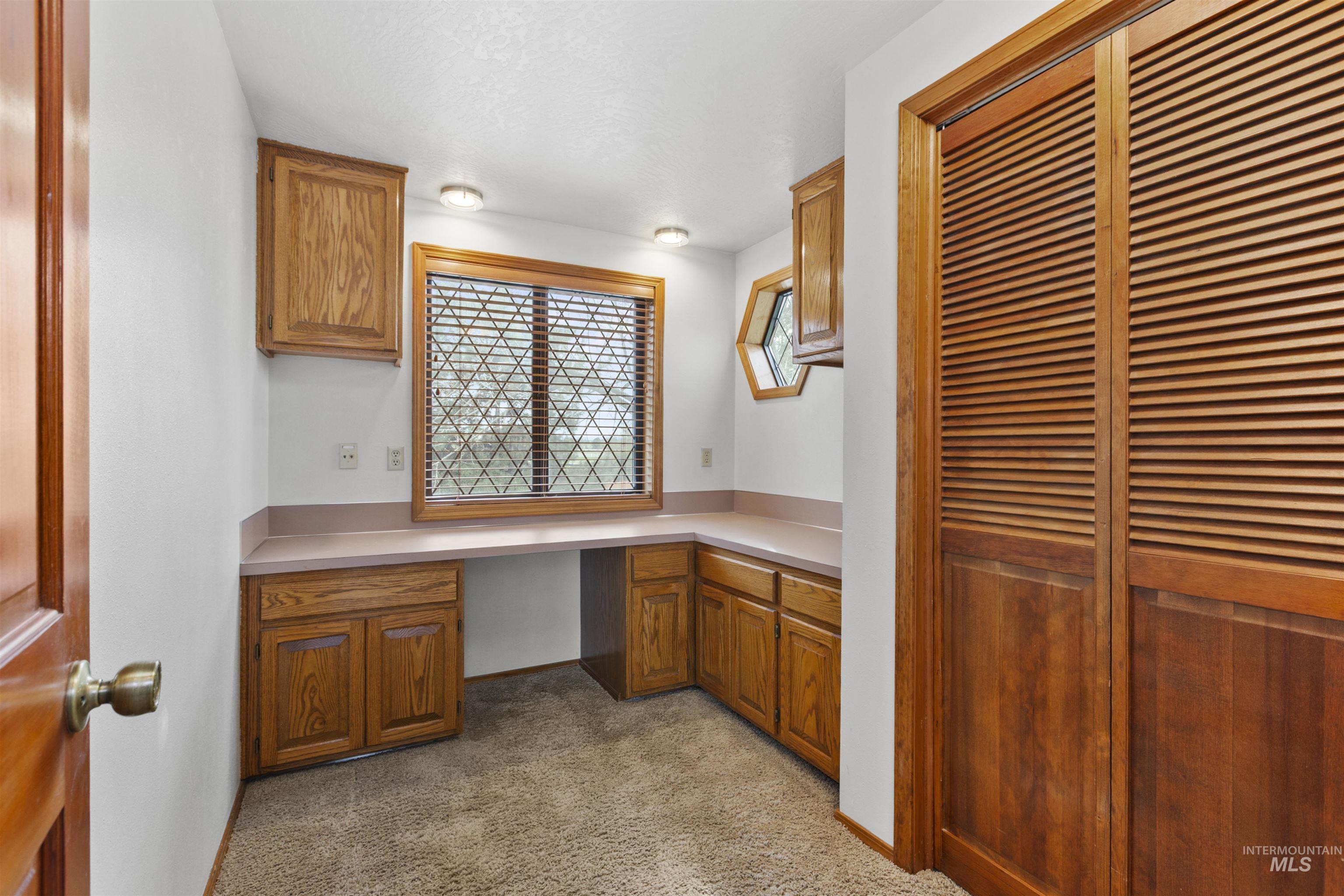 1541 S Oriole Way Property Photo 21