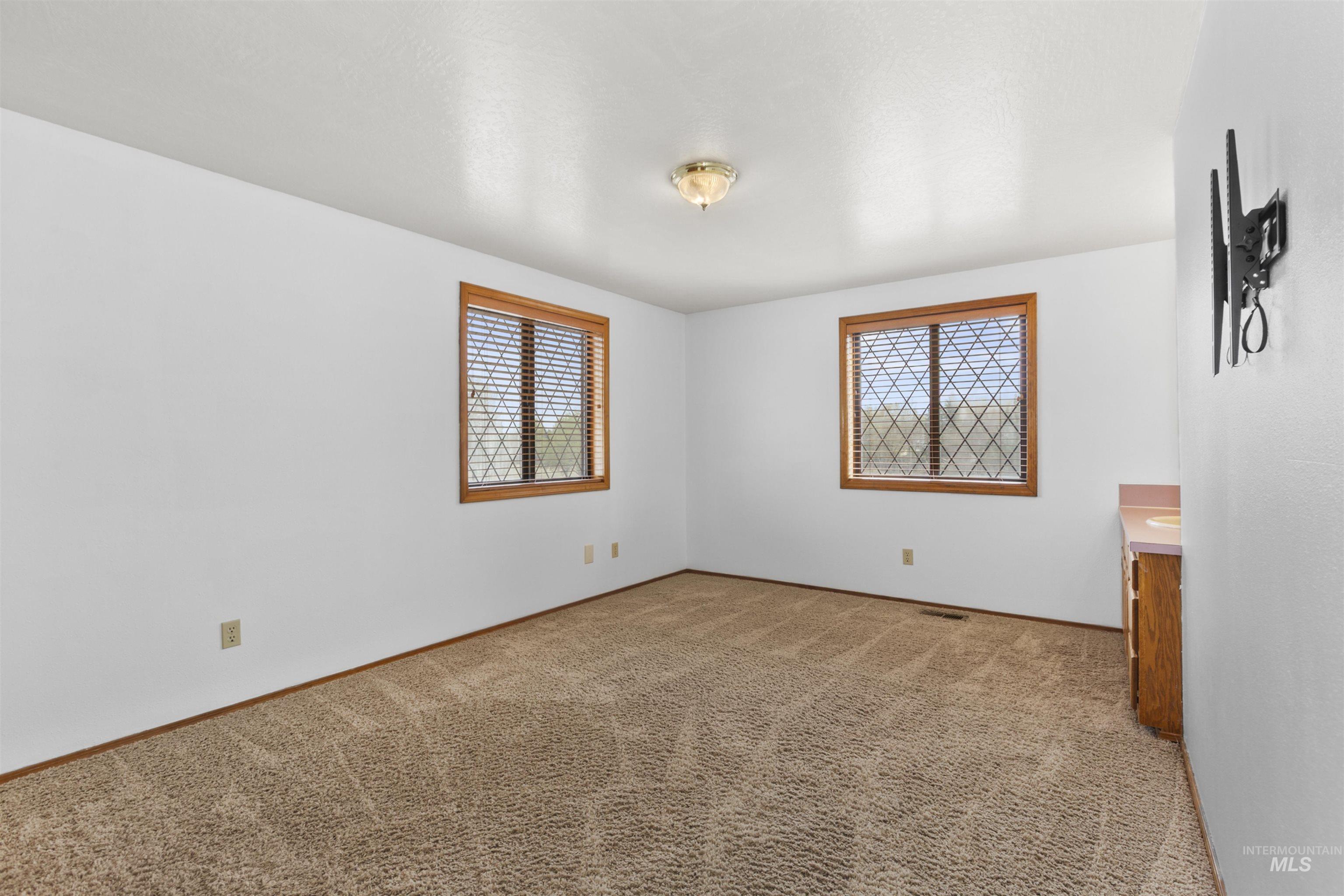 1541 S Oriole Way Property Photo 29