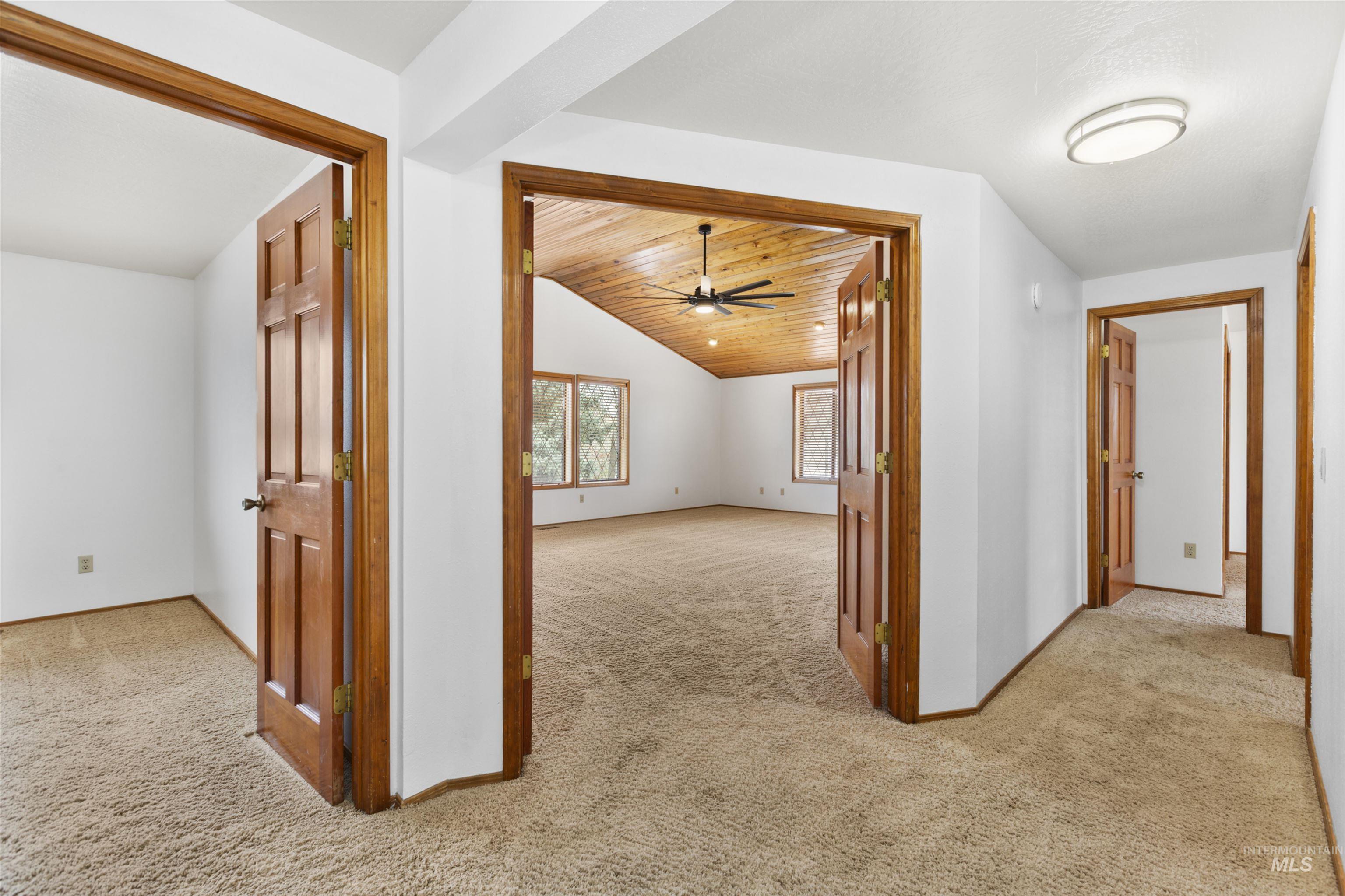 1541 S Oriole Way Property Photo 32