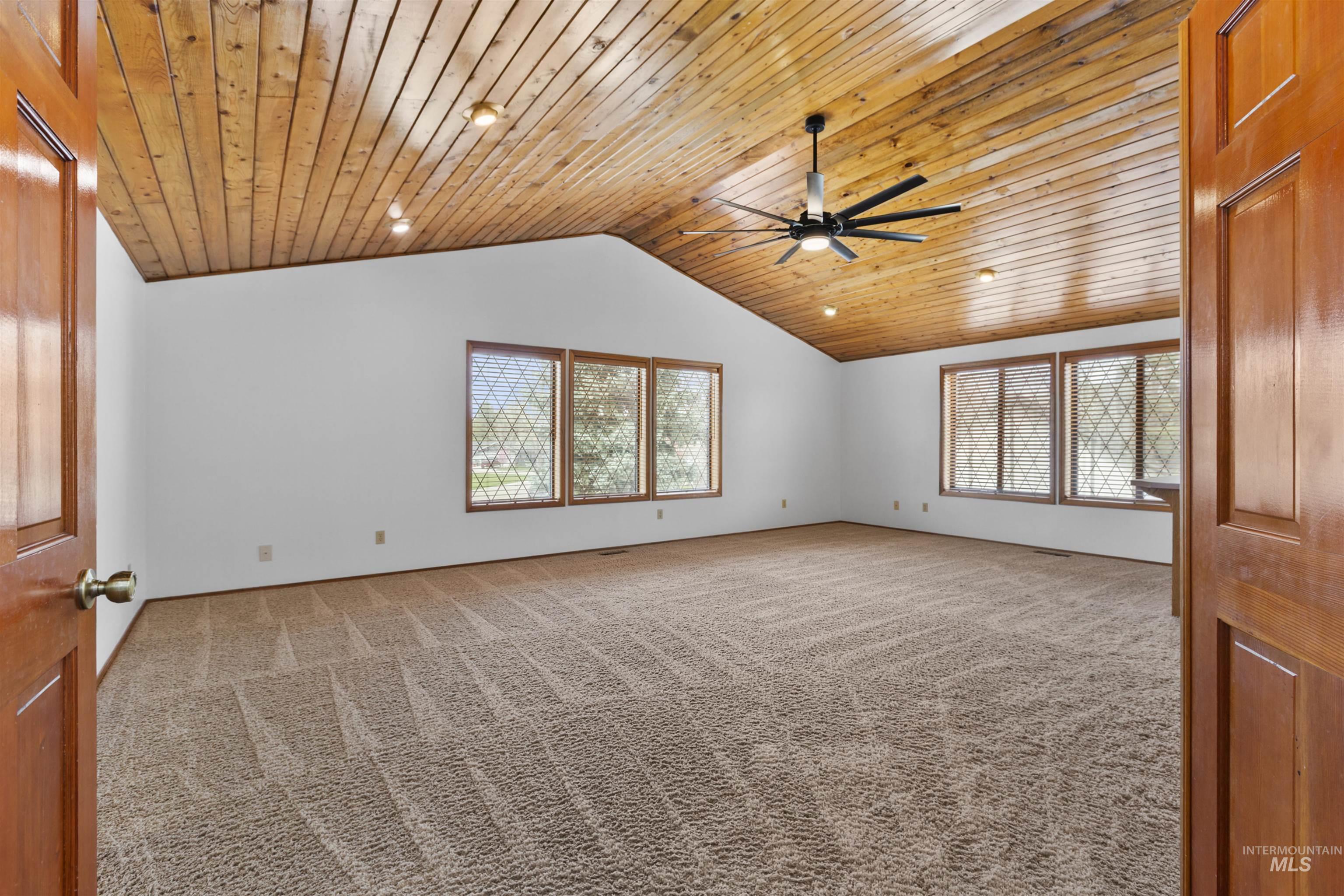 1541 S Oriole Way Property Photo 33
