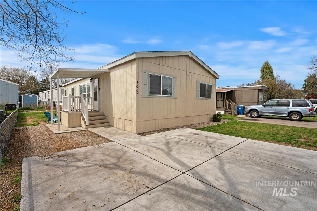 1067 N Elk Lane Property Photo