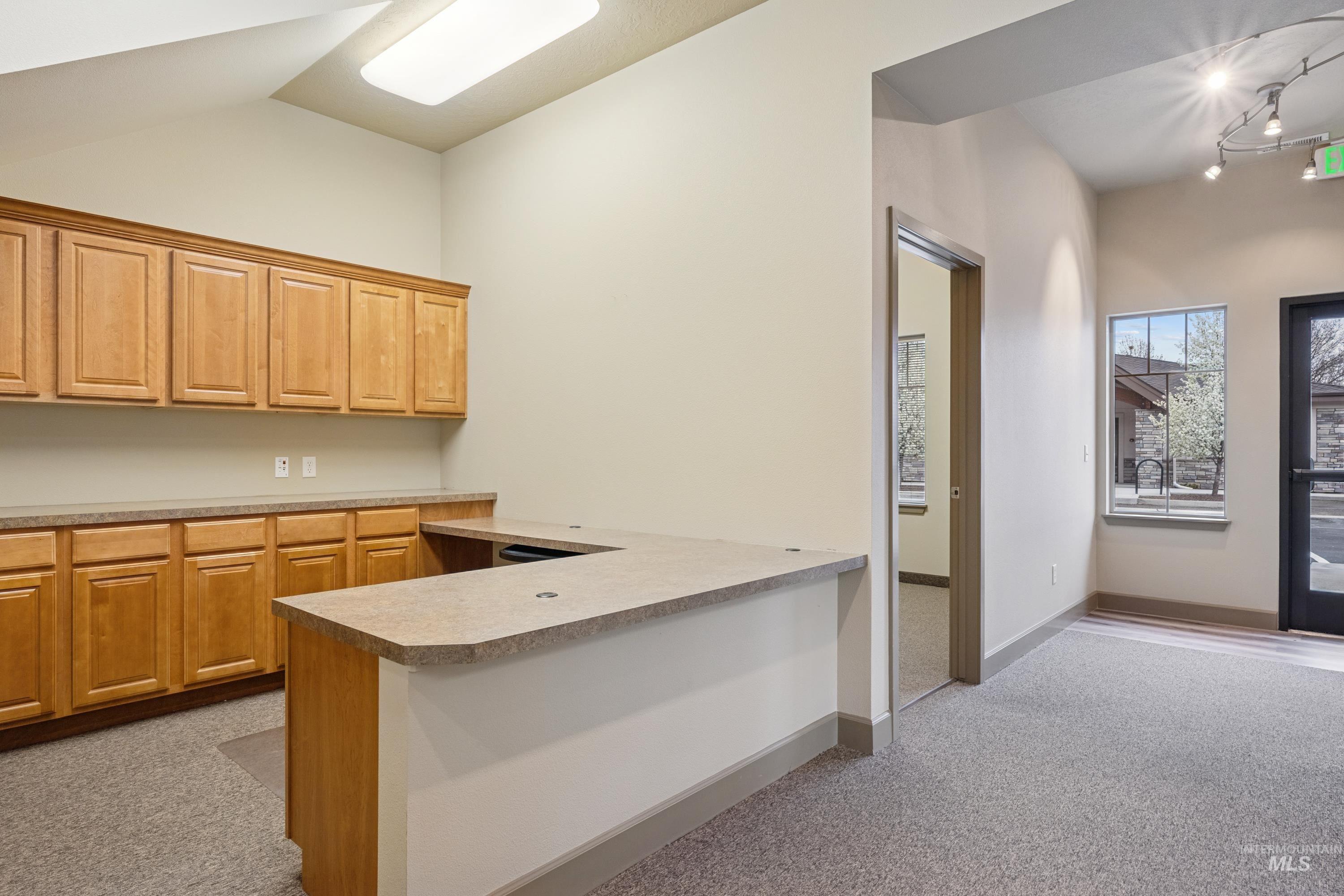1093 E Iron Eagle Drive- Suite 125 Property Photo 12
