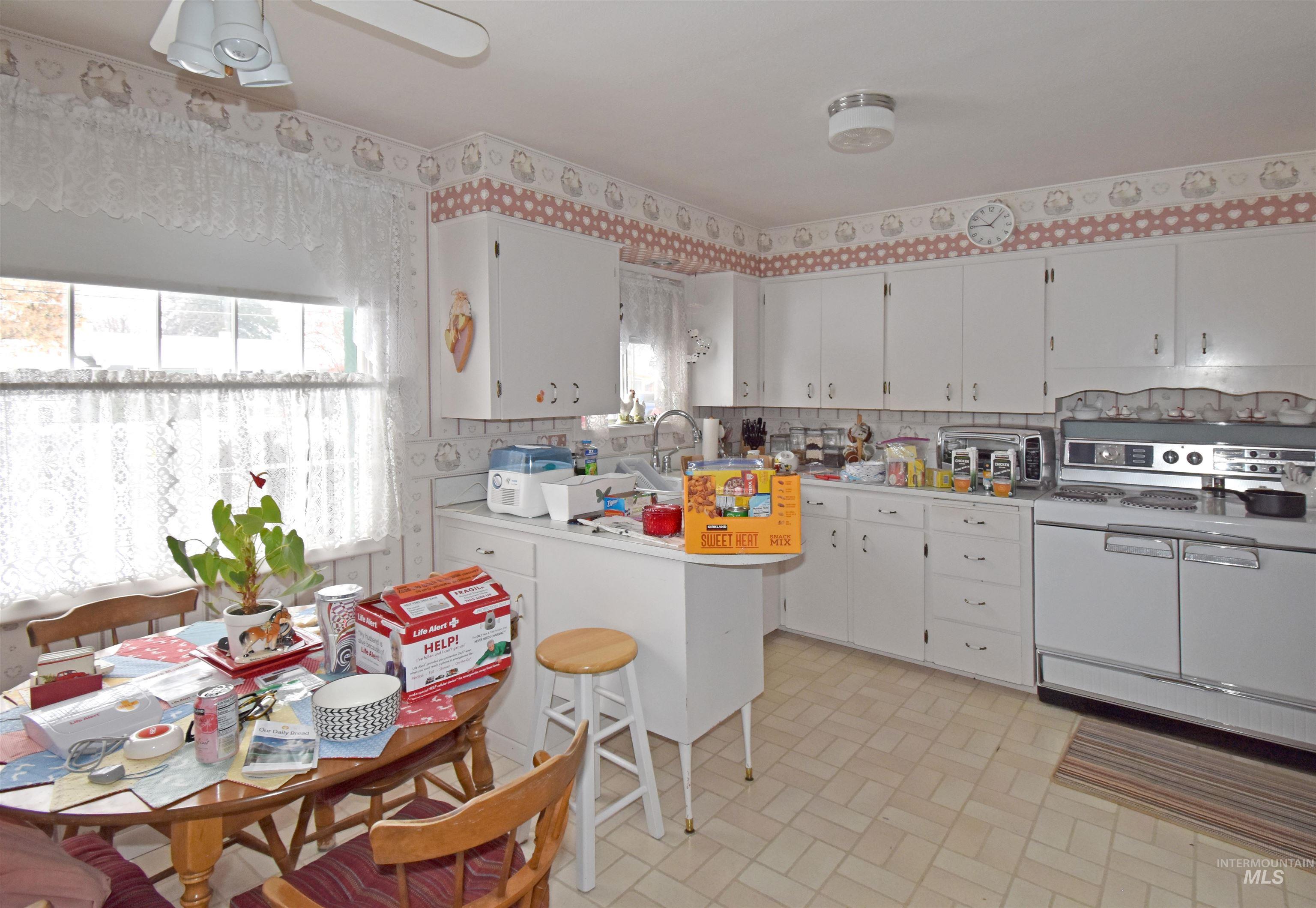 417 Park Drive Property Photo 5