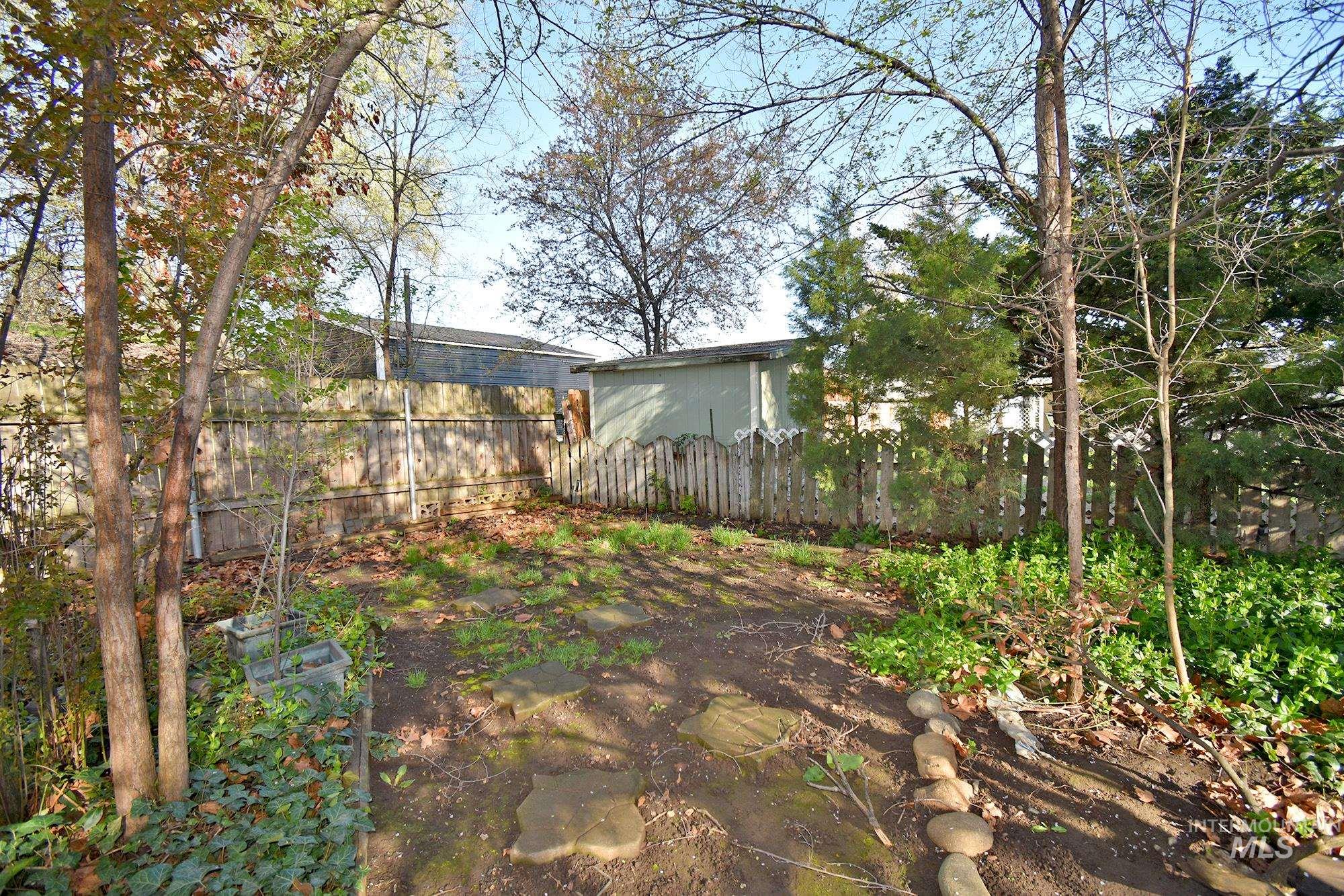 417 Park Drive Property Photo 14