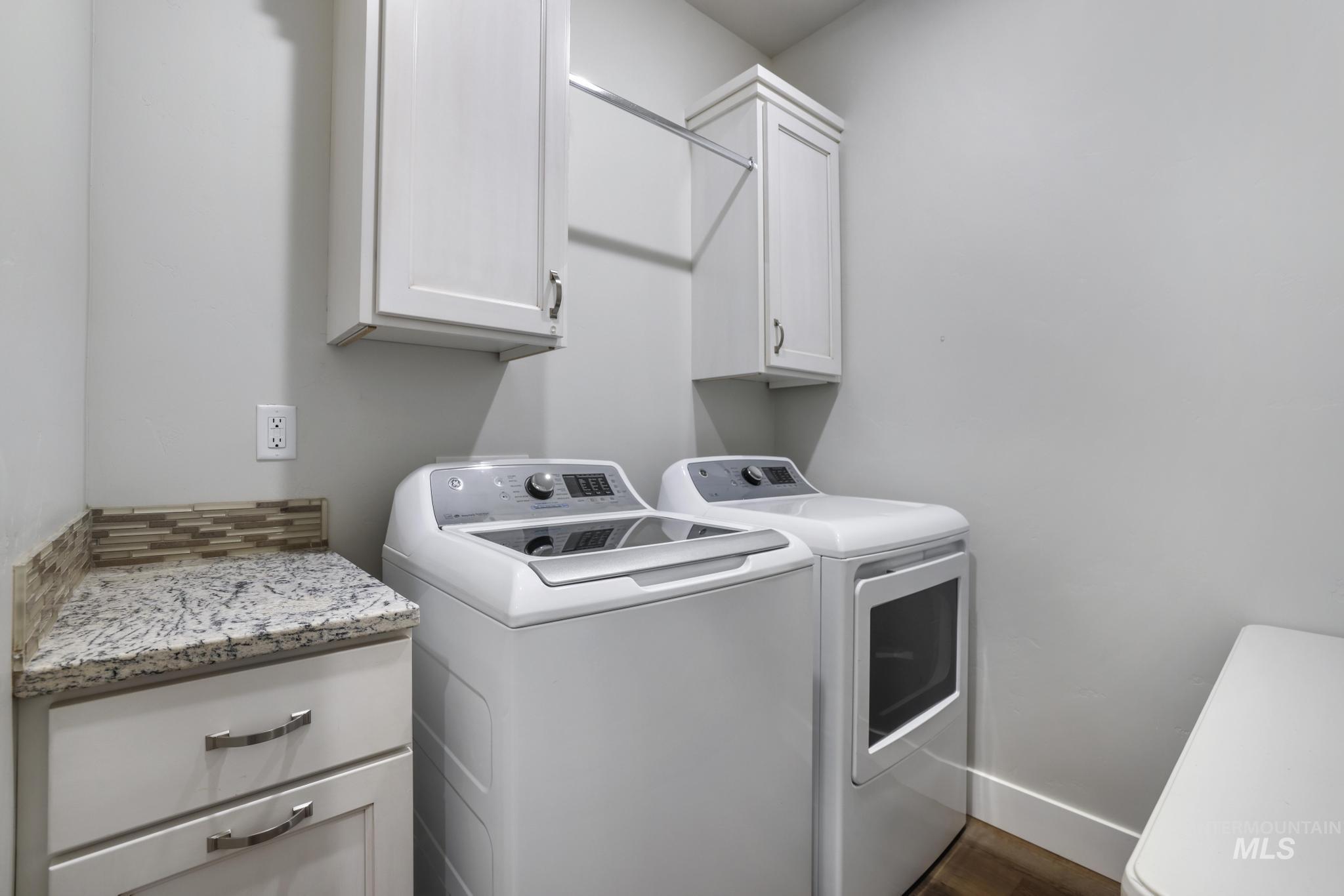 1051 Dunnigan St Property Photo 27