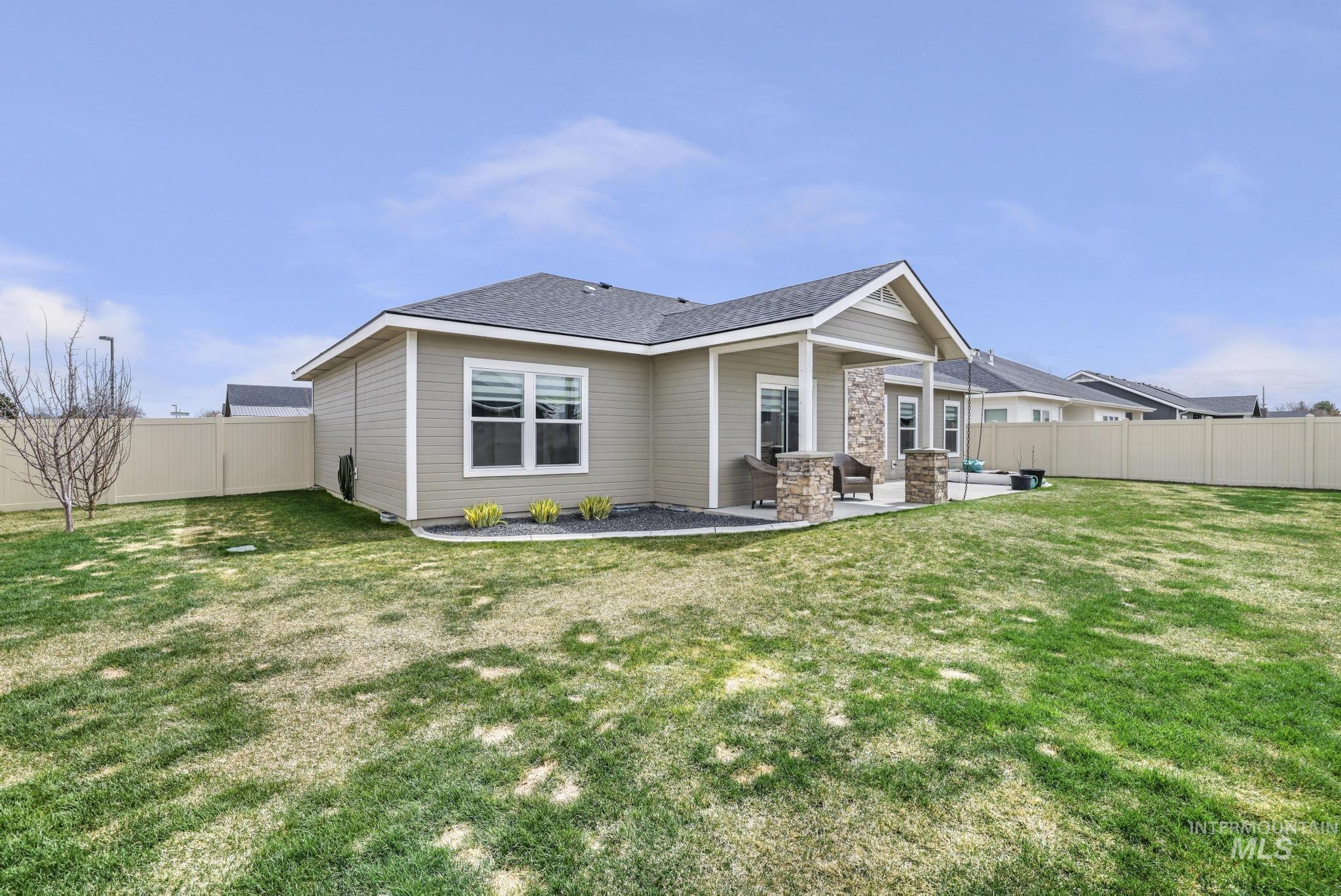 1051 Dunnigan St Property Photo 33