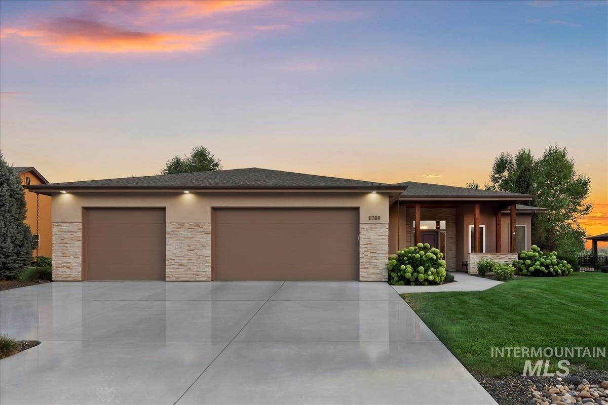 11789 W Pinewood River Lane Property Photo 1
