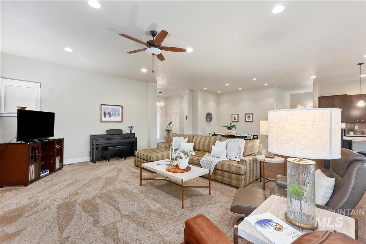 11789 W Pinewood River Lane Property Photo 8