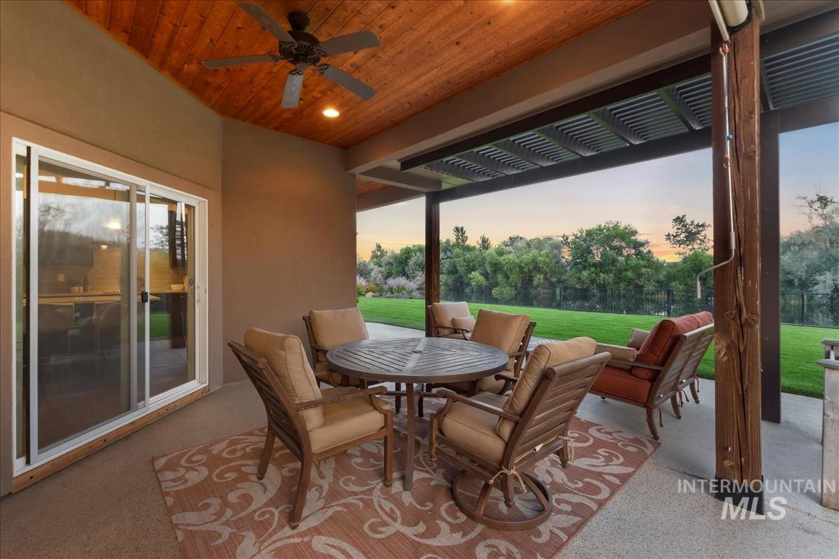 11789 W Pinewood River Lane Property Photo 36