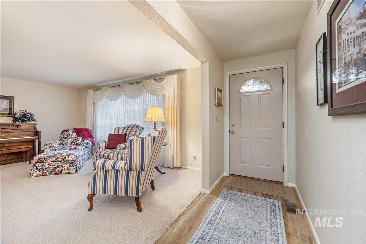 10332 W Dason Dr Property Photo 3