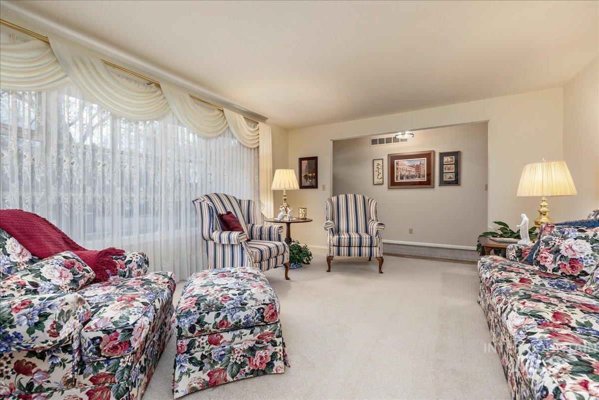 10332 W Dason Dr Property Photo 5
