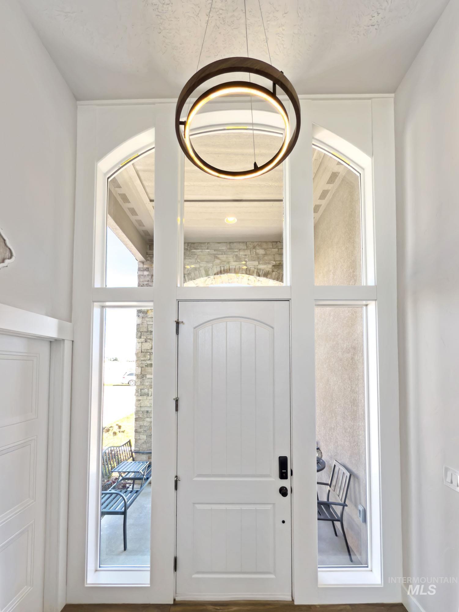 7063 S Pear Blossom Property Photo 5
