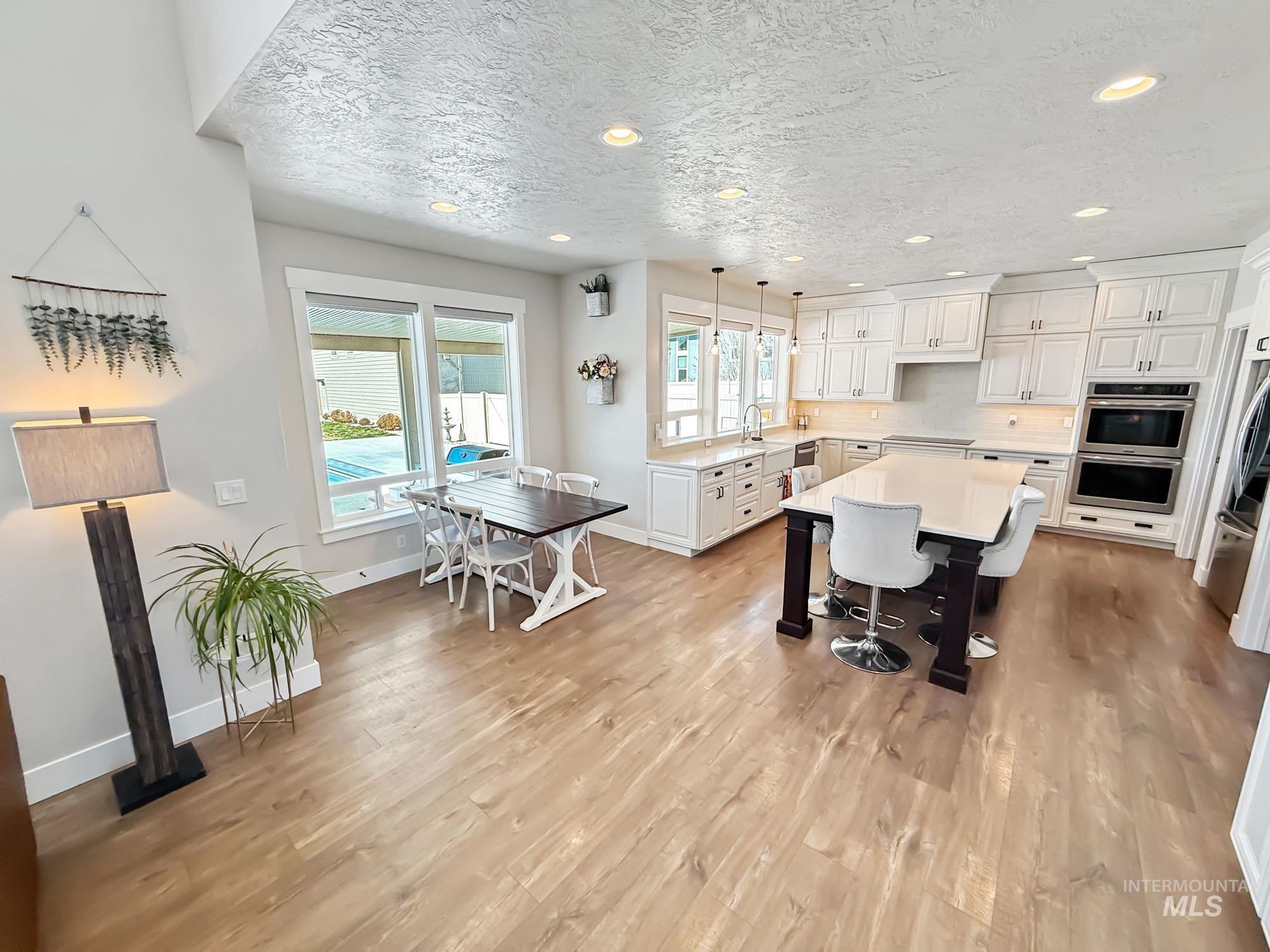 7063 S Pear Blossom Property Photo 14