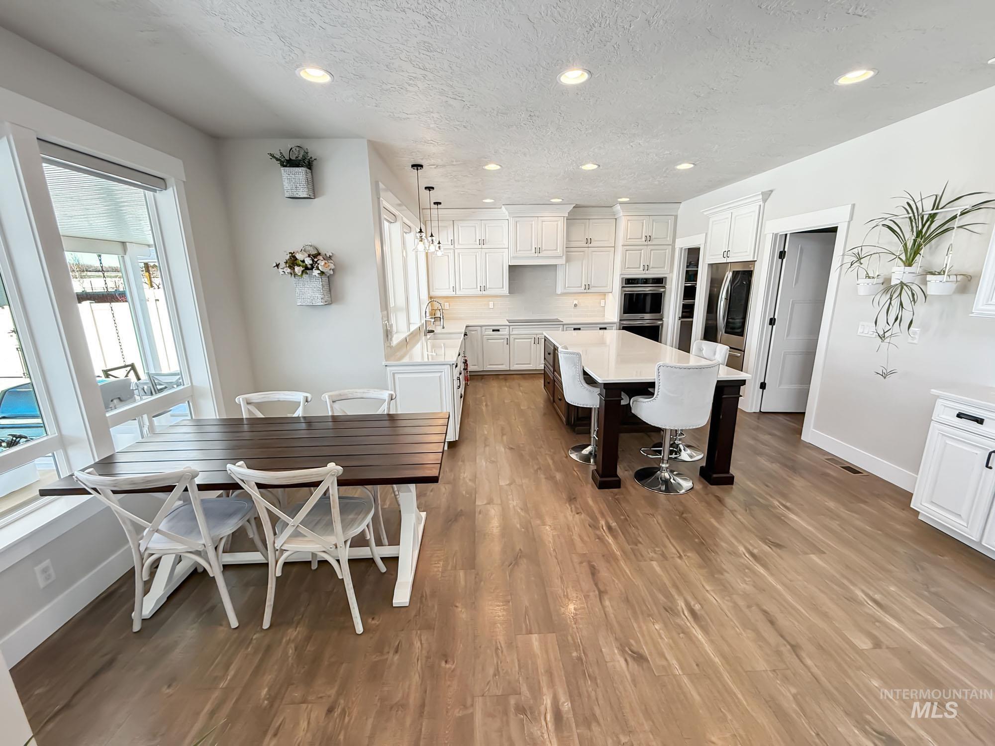 7063 S Pear Blossom Property Photo 15
