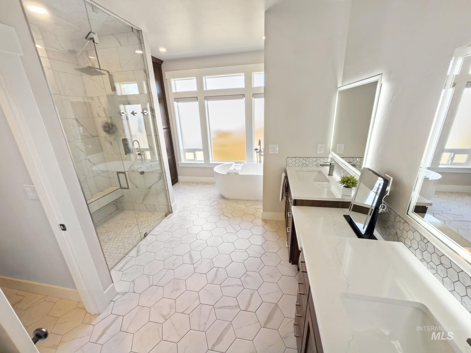 7063 S Pear Blossom Property Photo 22