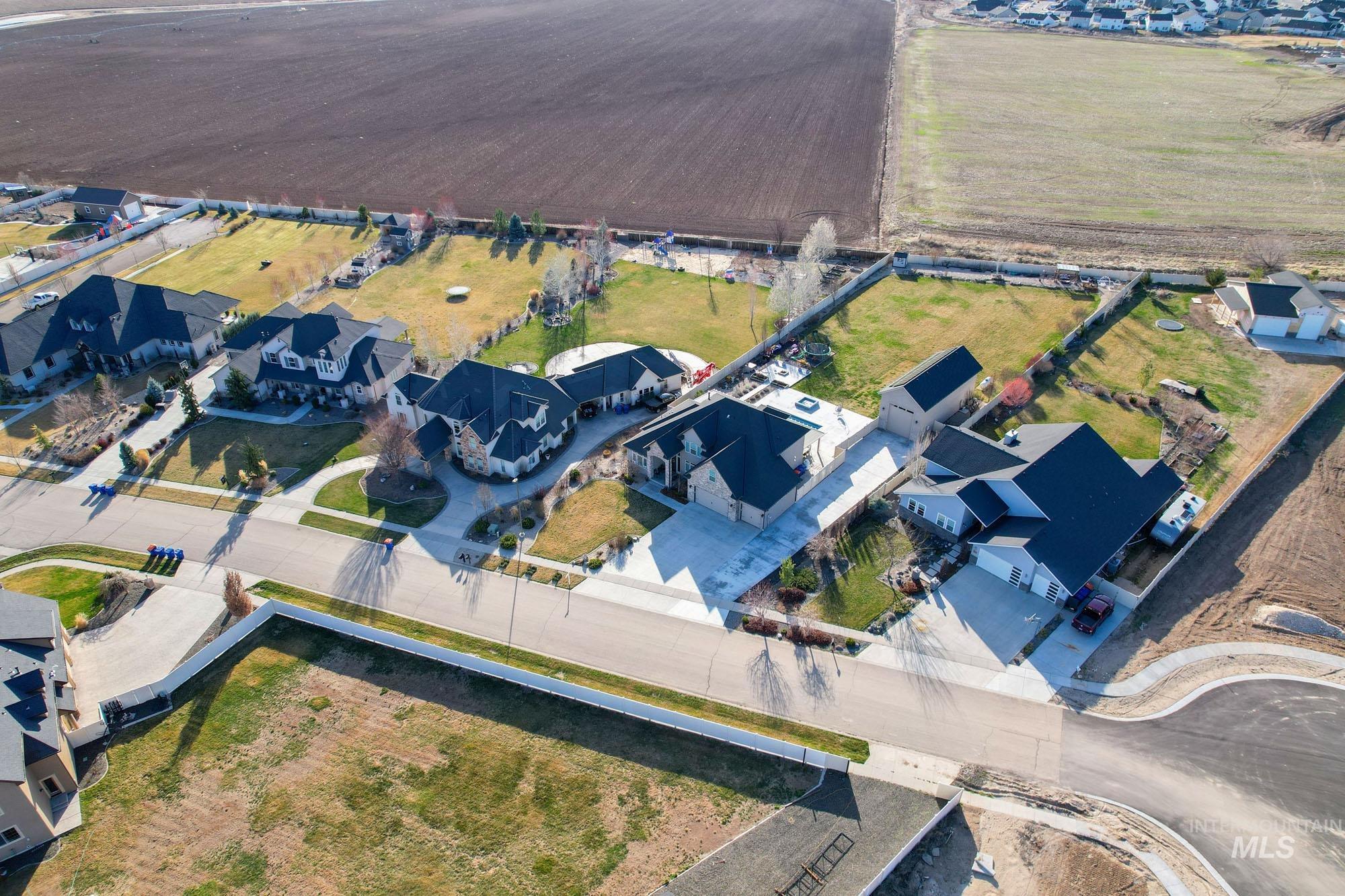 7063 S Pear Blossom Property Photo 47