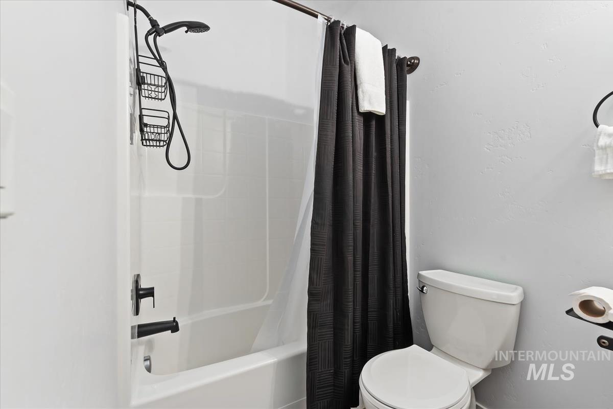 412 Antonette Cir Property Photo 28