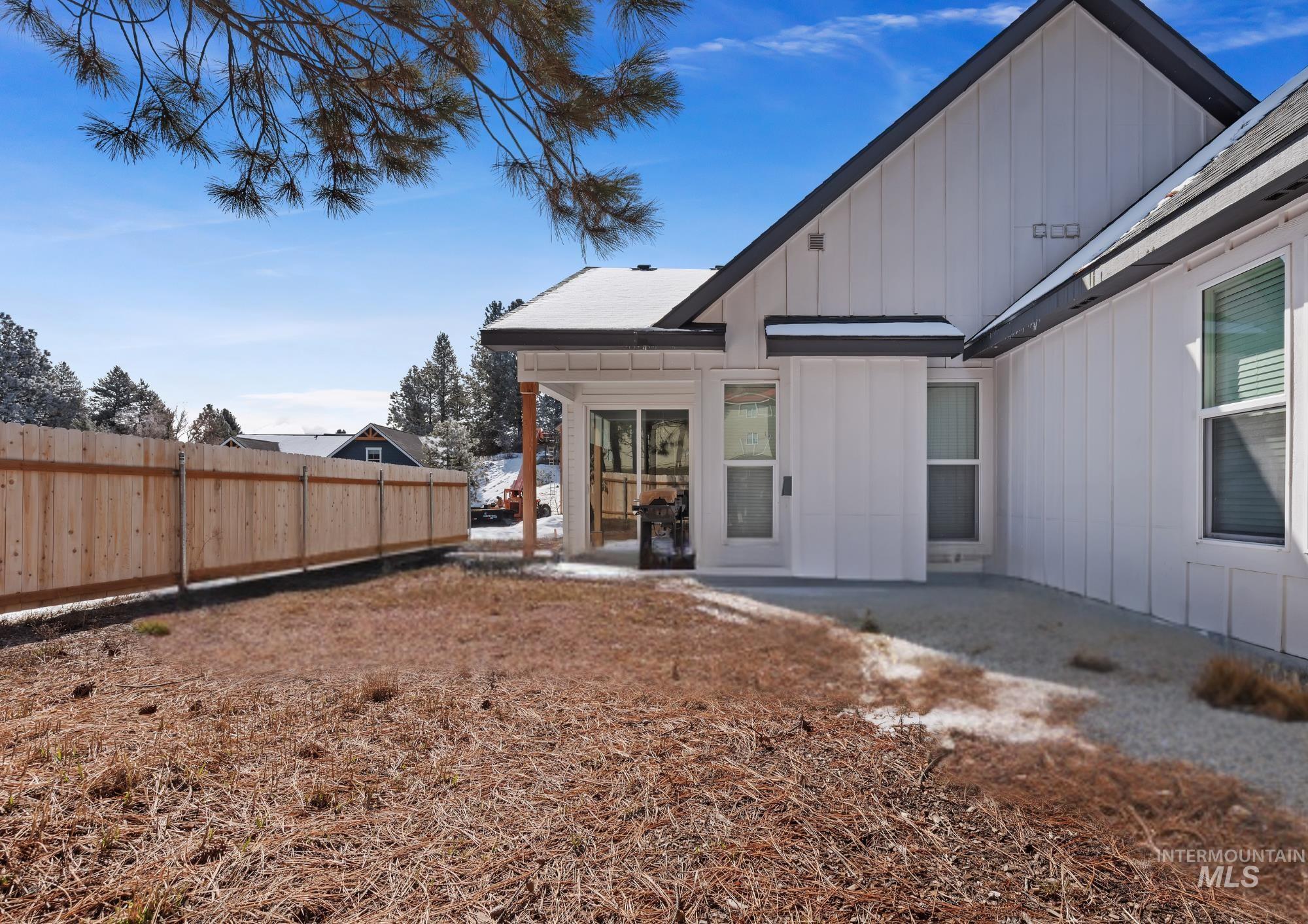 412 Antonette Cir Property Photo 36