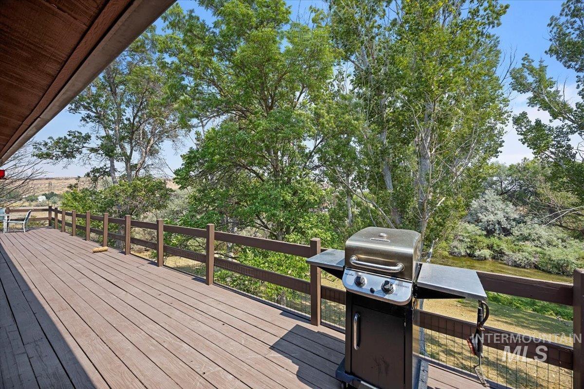 4806 Salmon Creek Dr Property Photo 7