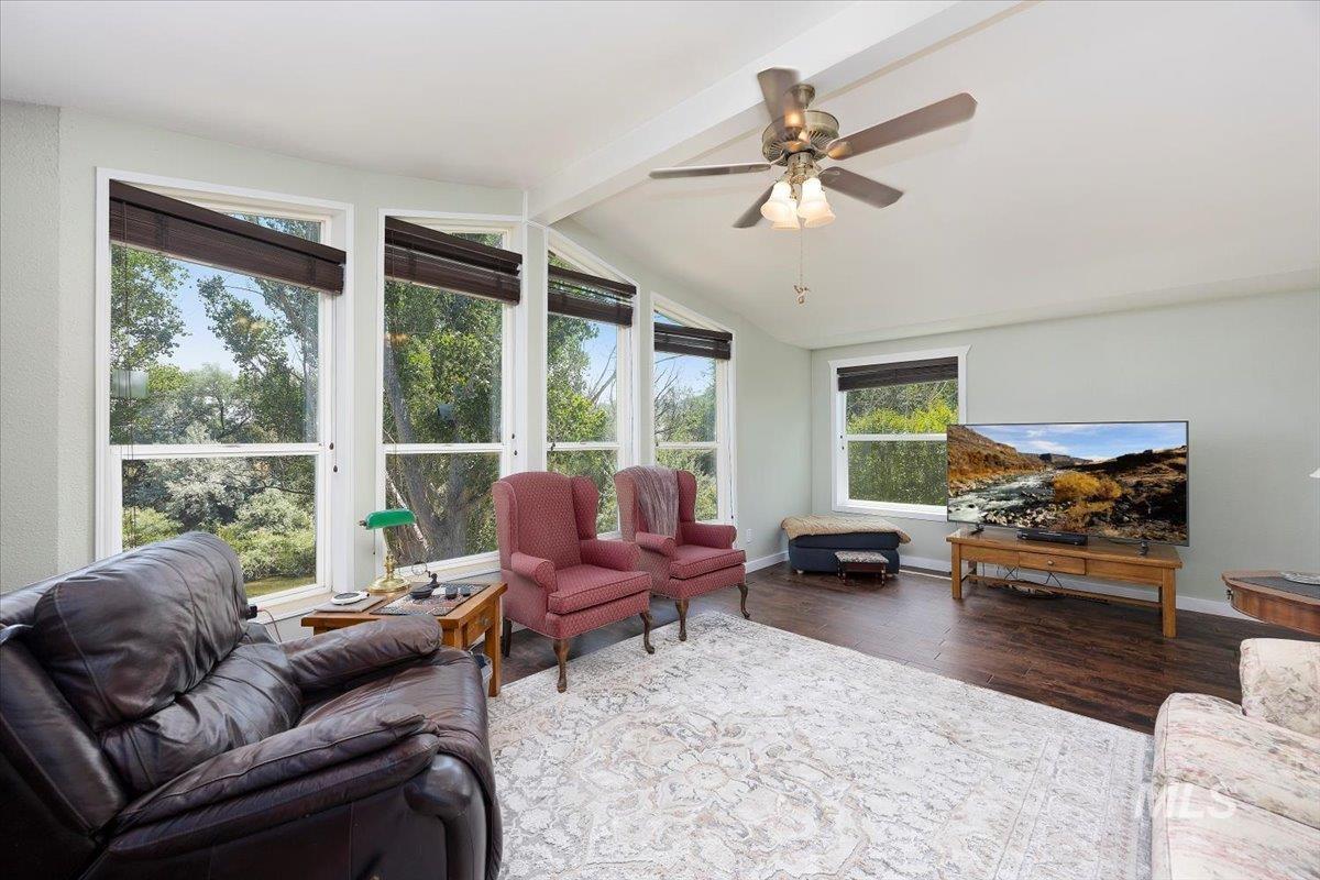 4806 Salmon Creek Dr Property Photo 13