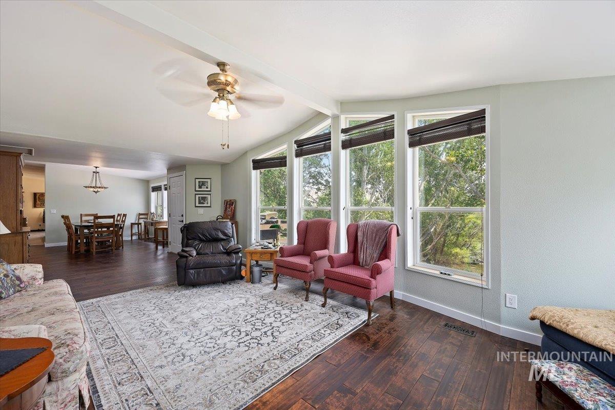 4806 Salmon Creek Dr Property Photo 14