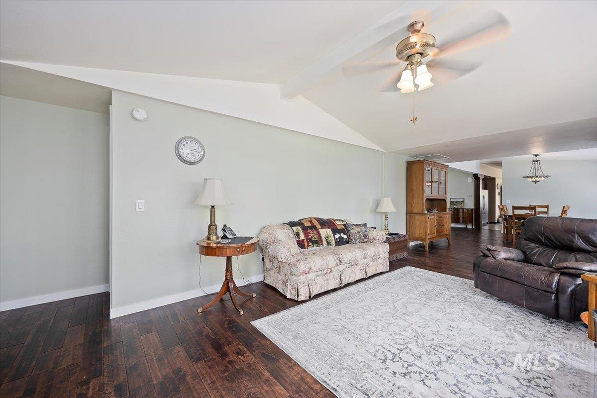 4806 Salmon Creek Dr Property Photo 15