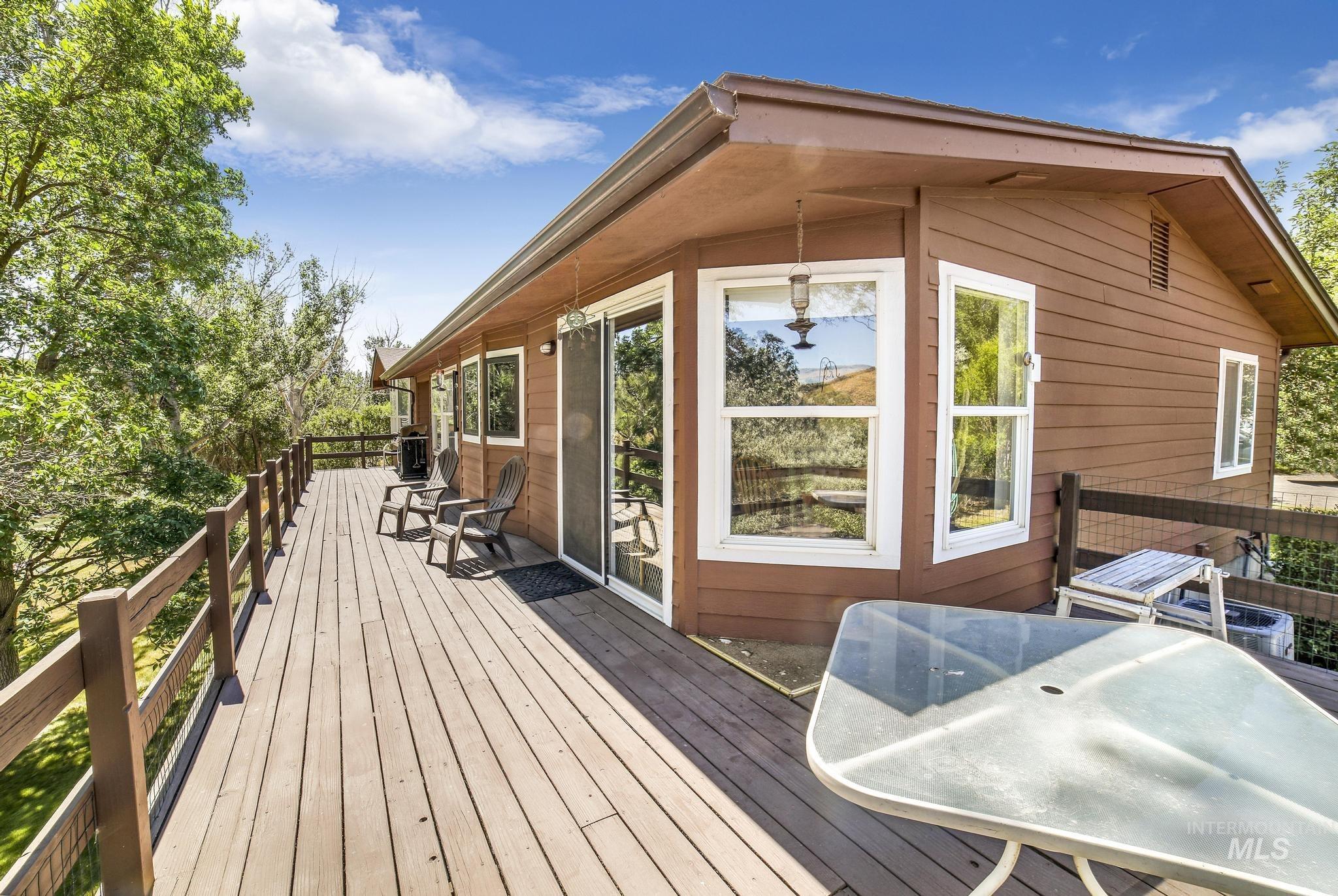 4806 Salmon Creek Dr Property Photo 1