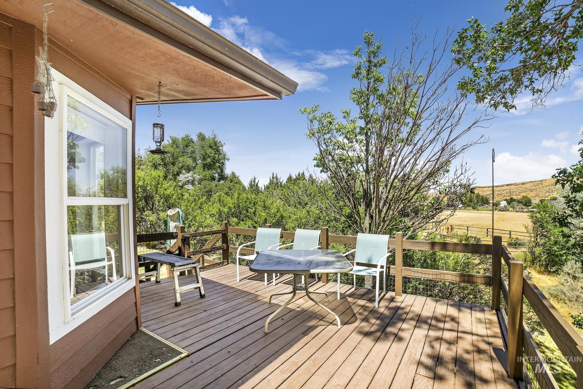 4806 Salmon Creek Dr Property Photo 3