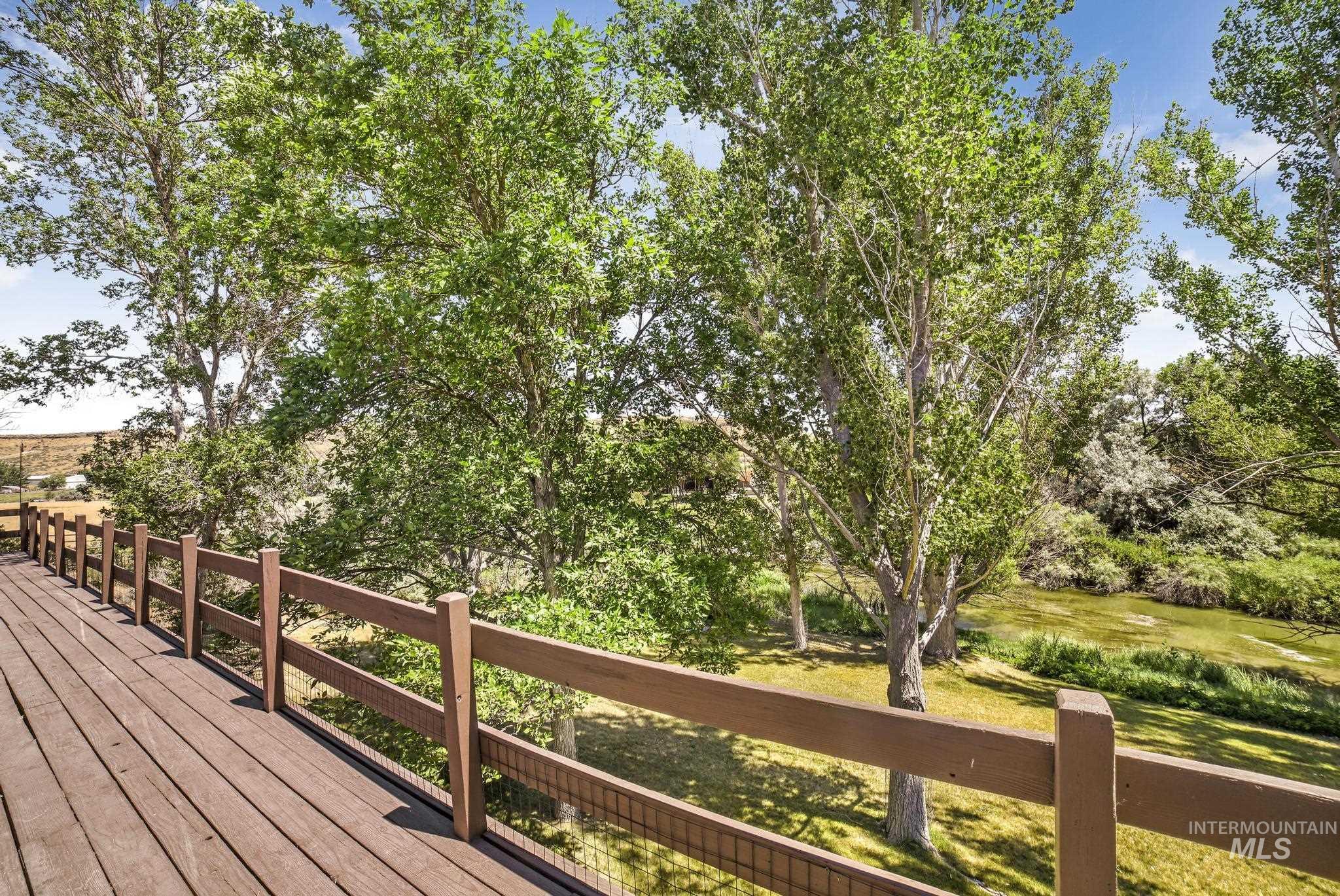 4806 Salmon Creek Dr Property Photo 5