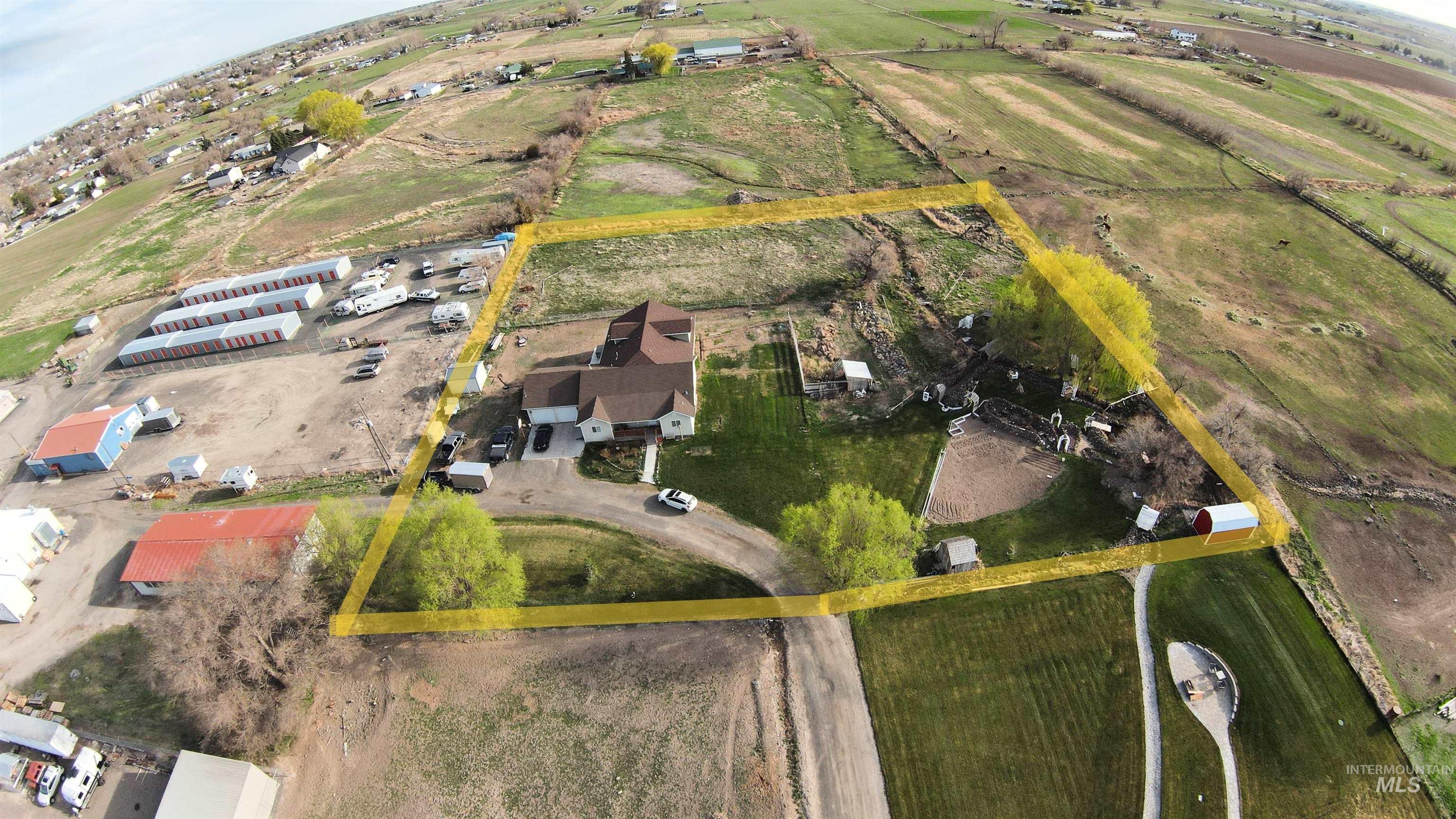 20055 Us Hwy 30 Property Photo 2