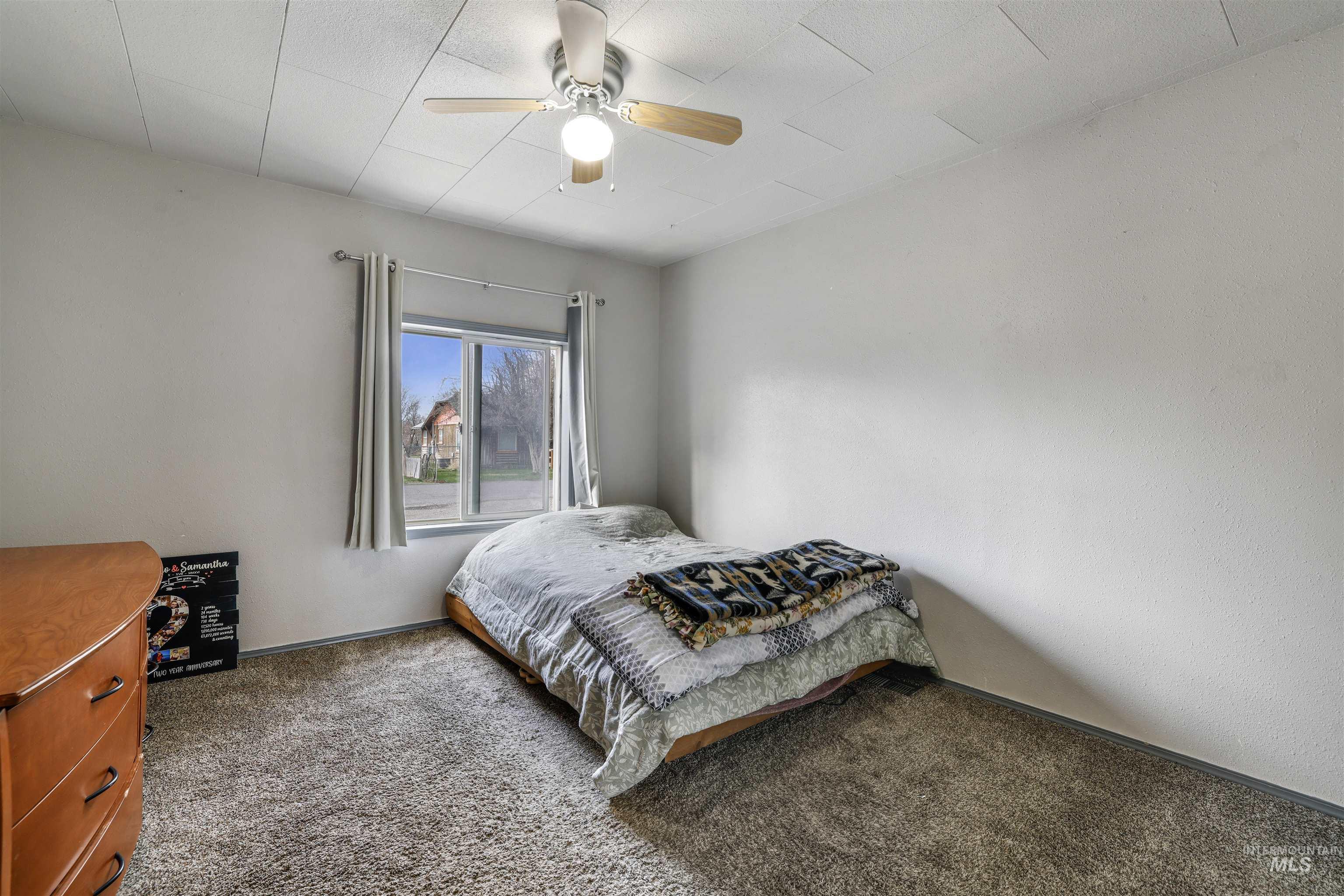 130 Taylor St W Property Photo 16
