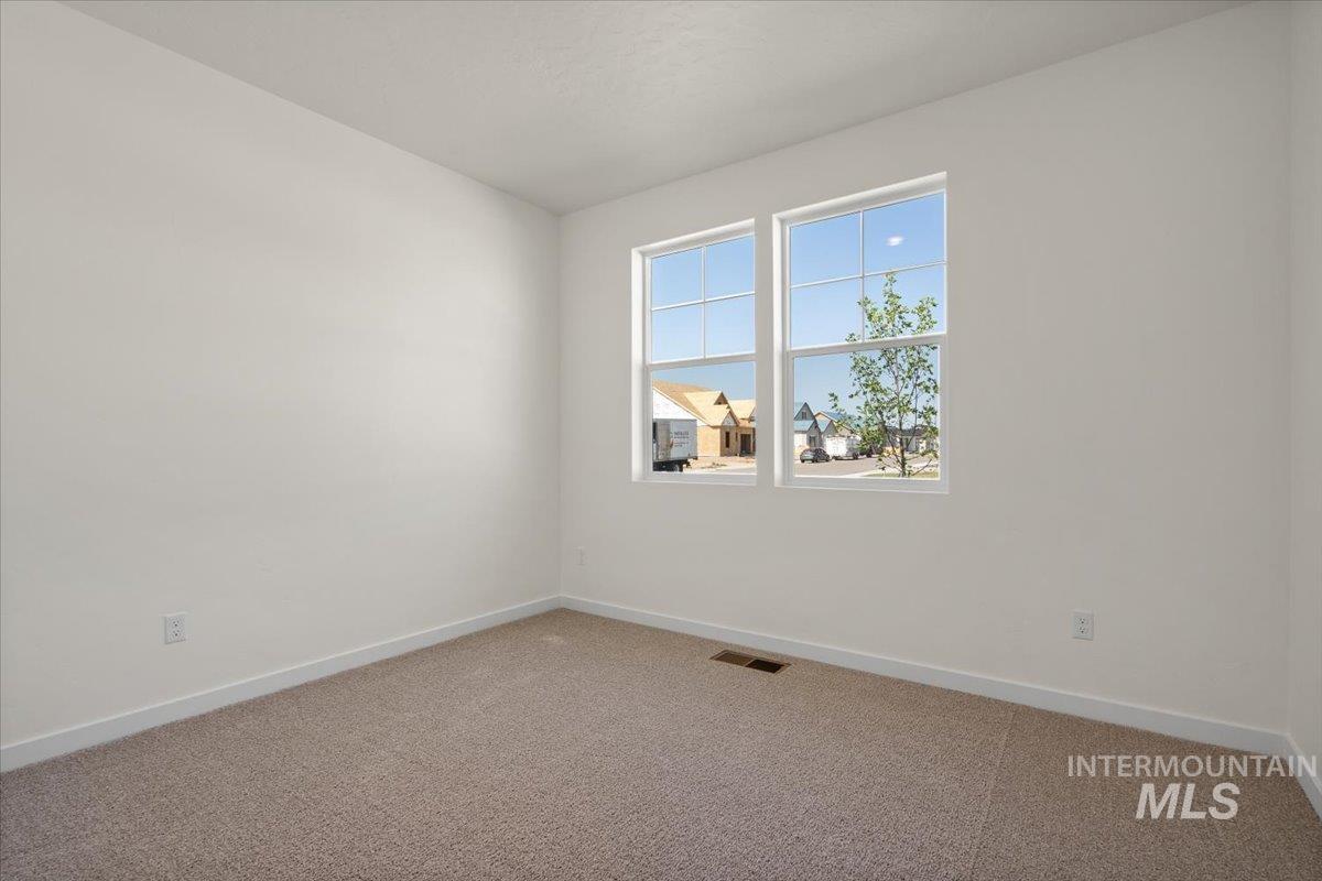 546 Thistle Hills Ave Property Photo 23
