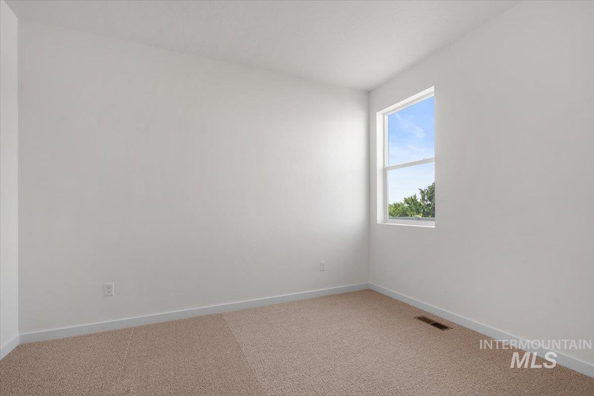 546 Thistle Hills Ave Property Photo 27