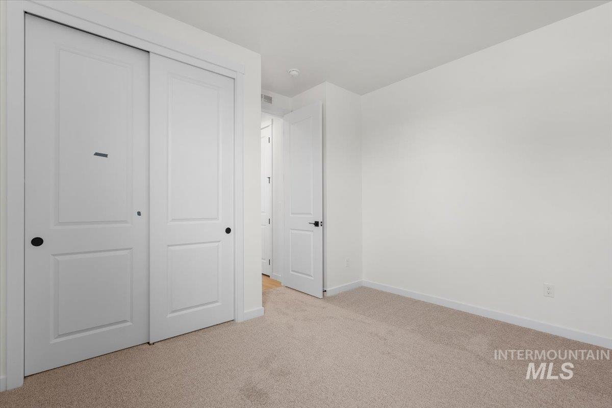 546 Thistle Hills Ave Property Photo 28