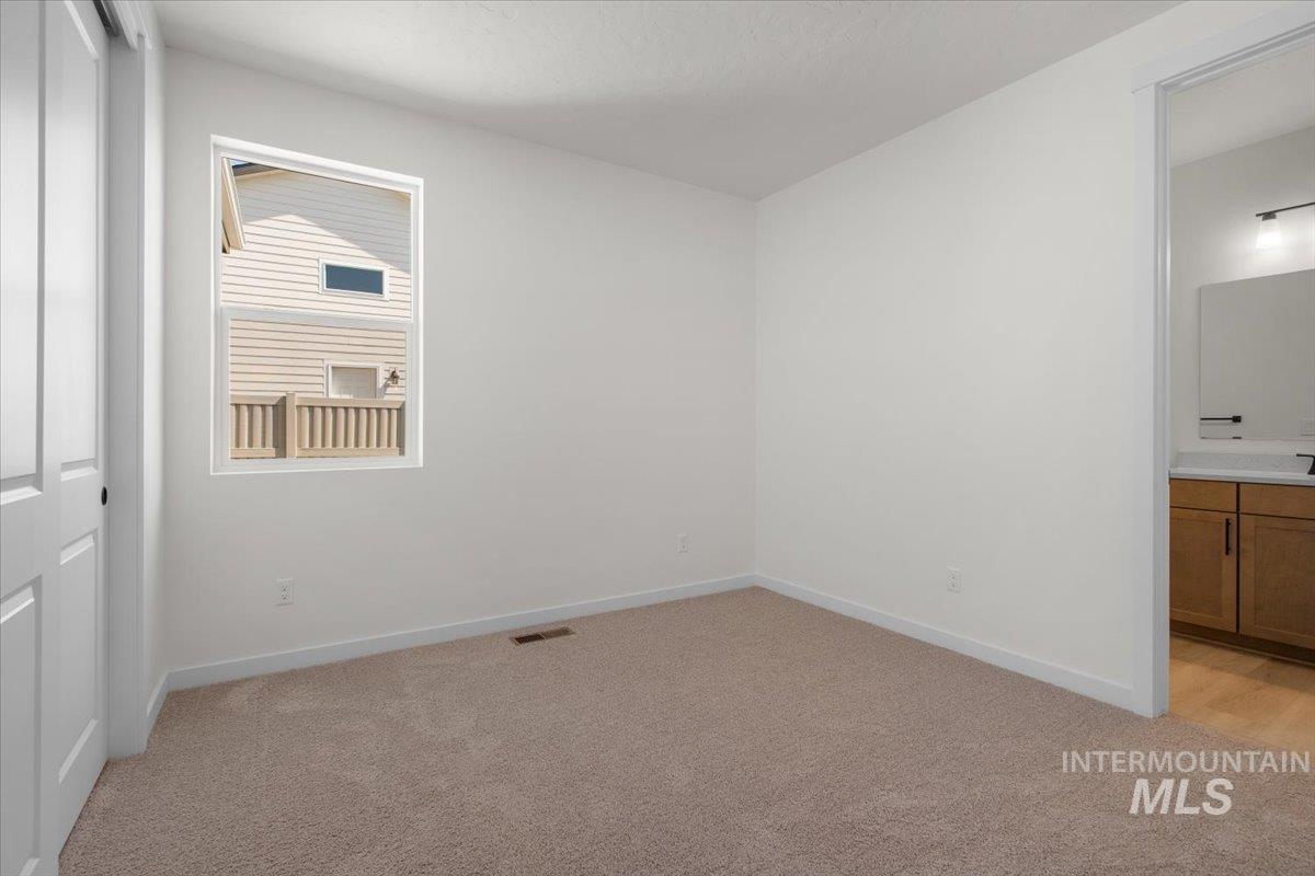 546 Thistle Hills Ave Property Photo 31